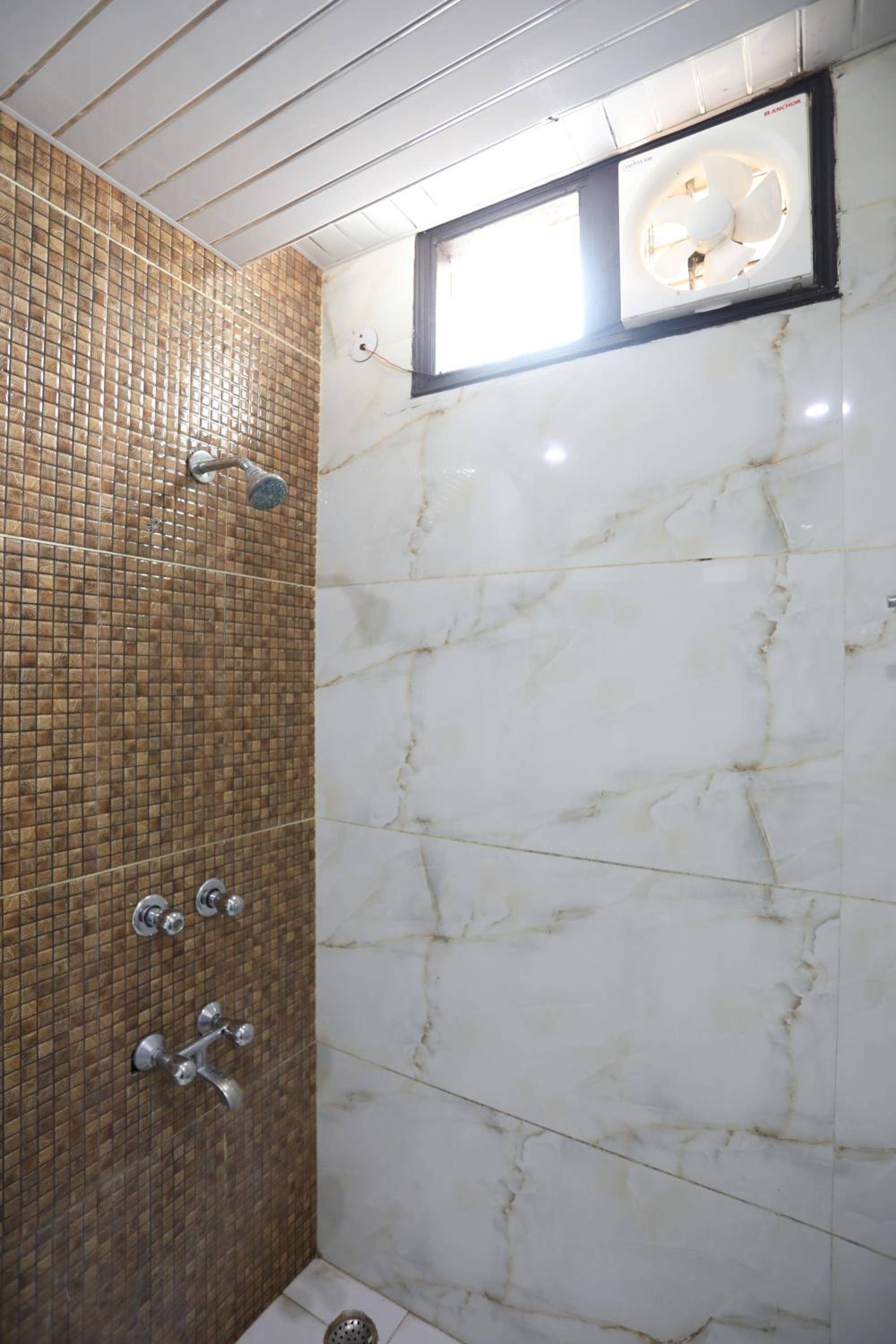 Katra Vacations - HOTEL JAGDISH RESIDENCY - Property Image 4