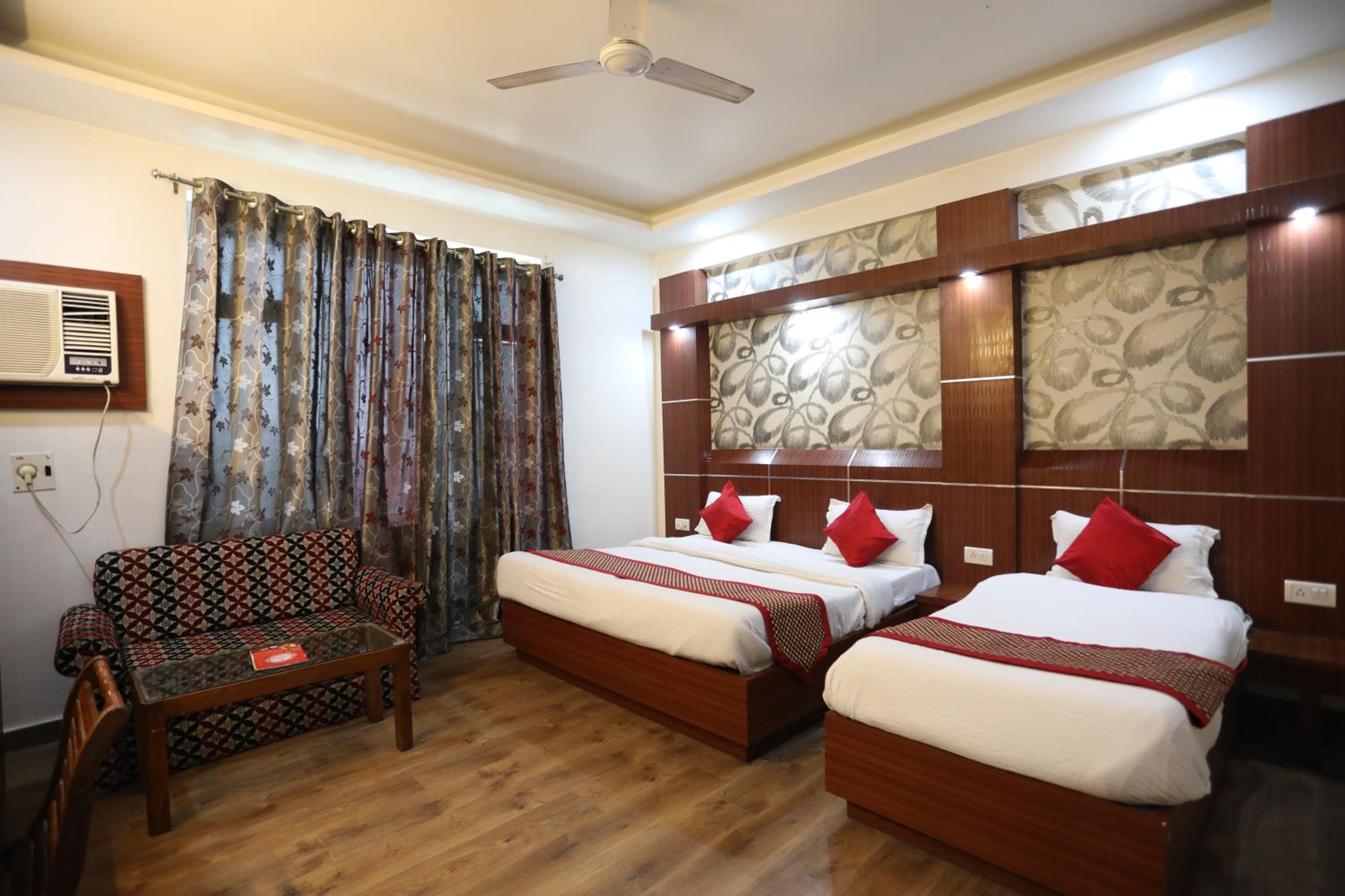 Katra Vacations - HOTEL JAGDISH RESIDENCY - Property Image 2