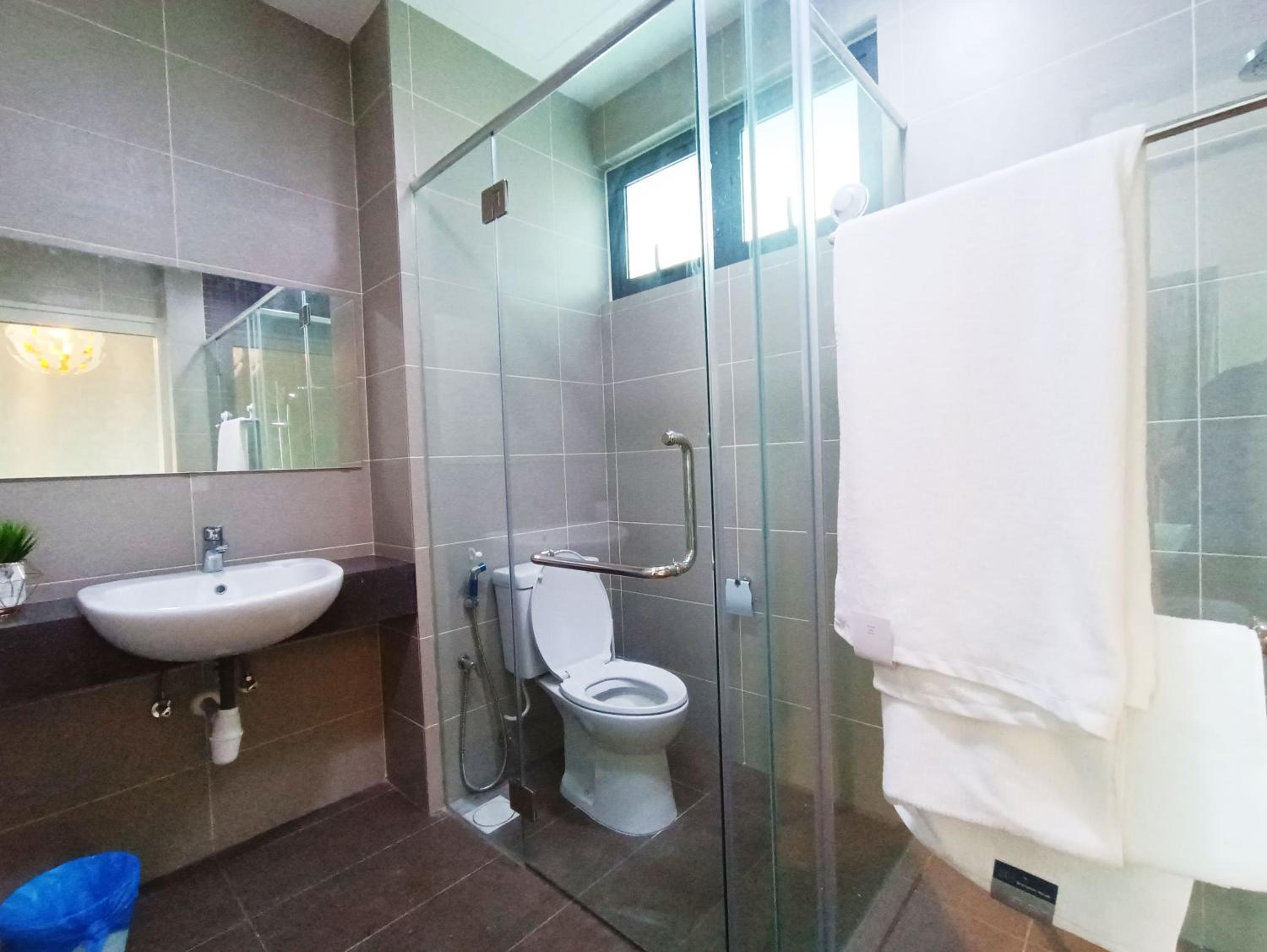 Netflix # Sky Suite near Jaya One by Salaam Suites, 2 pax photo 5