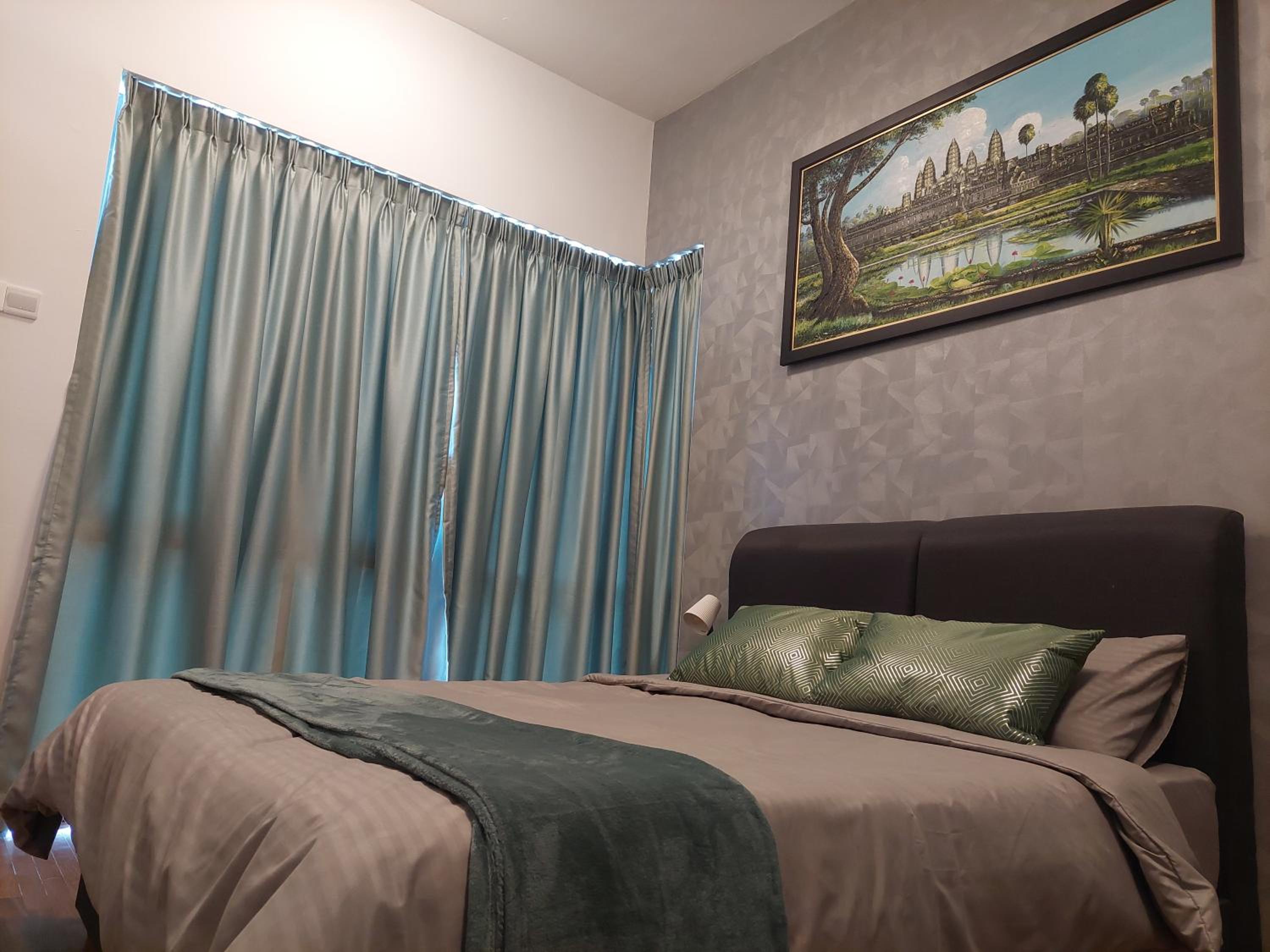 Netflix # Sky Suite near Jaya One by Salaam Suites, 2 pax photo 4