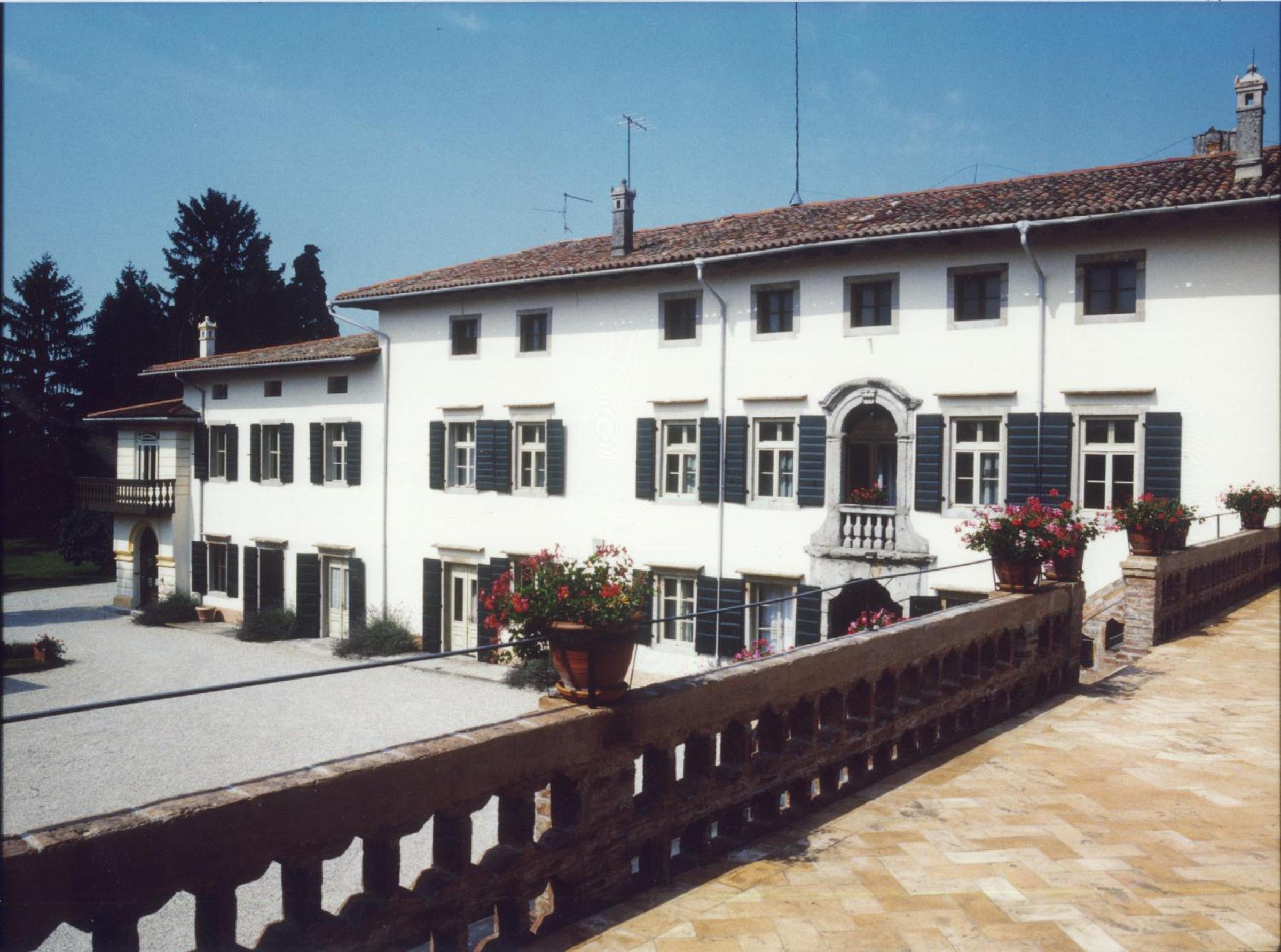 Volpe Pasini - Wine and Rooms view 4