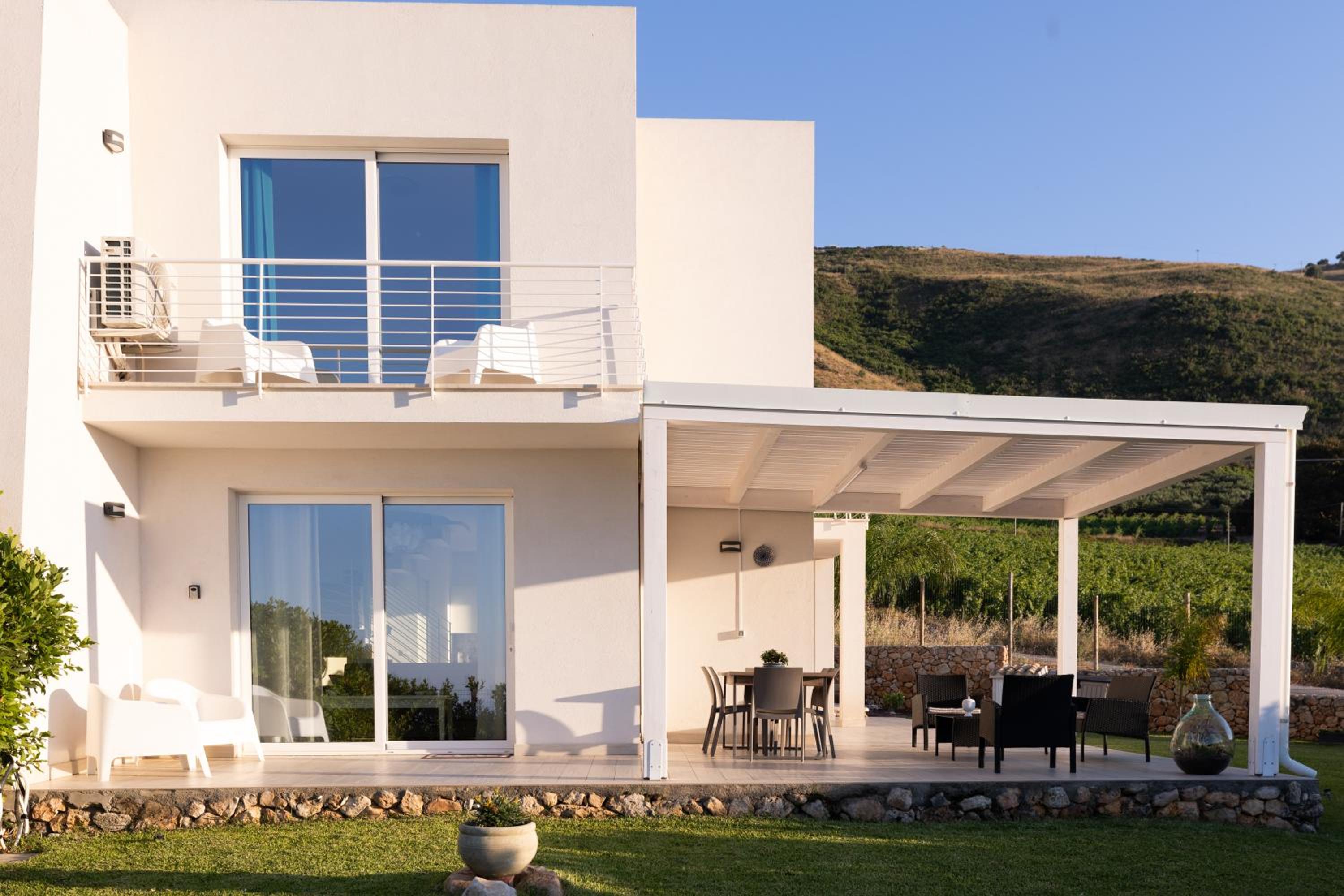 Villa Cristina - Relax - Piscina e Vista Mare view 3
