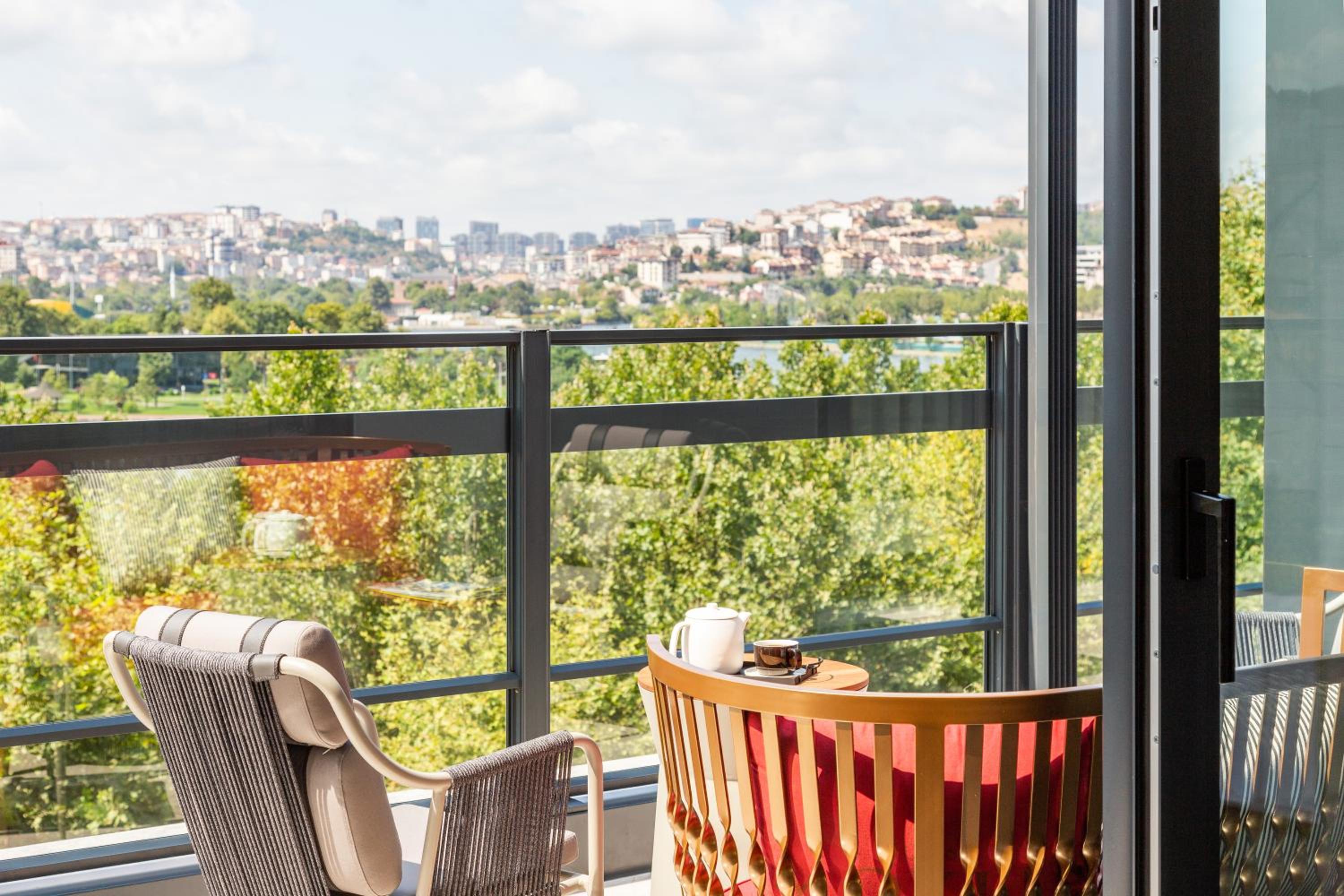 Stayso The House Otel - Image 45