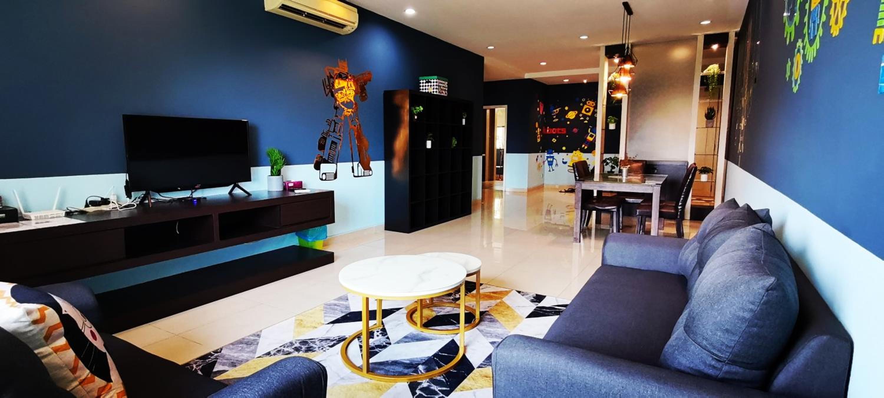 KLCC Amazing Robots Homestay 4Bedrooms (13pax)