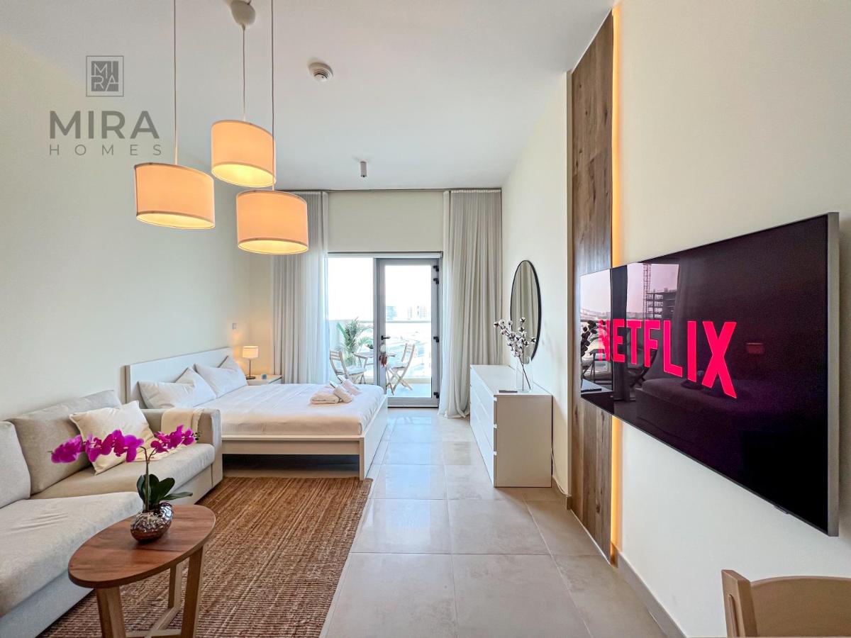 Mira Holiday Homes - Serviced studio with balcony
