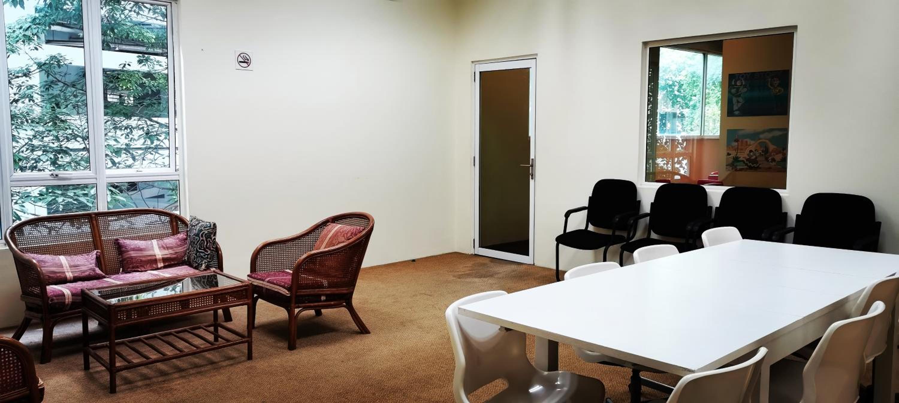 KLCC Amazing Robots Homestay 4Bedrooms (13pax)