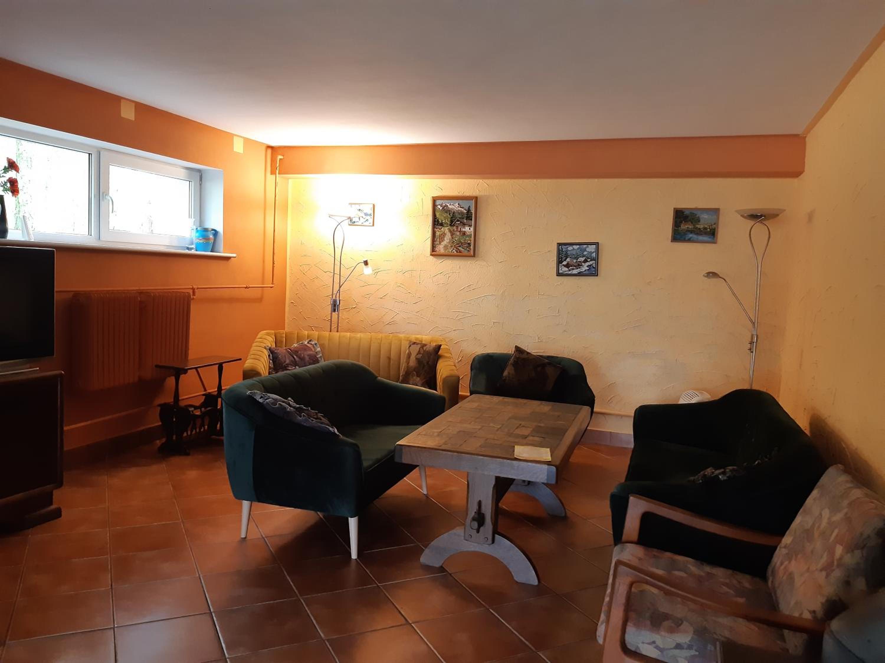 lounge