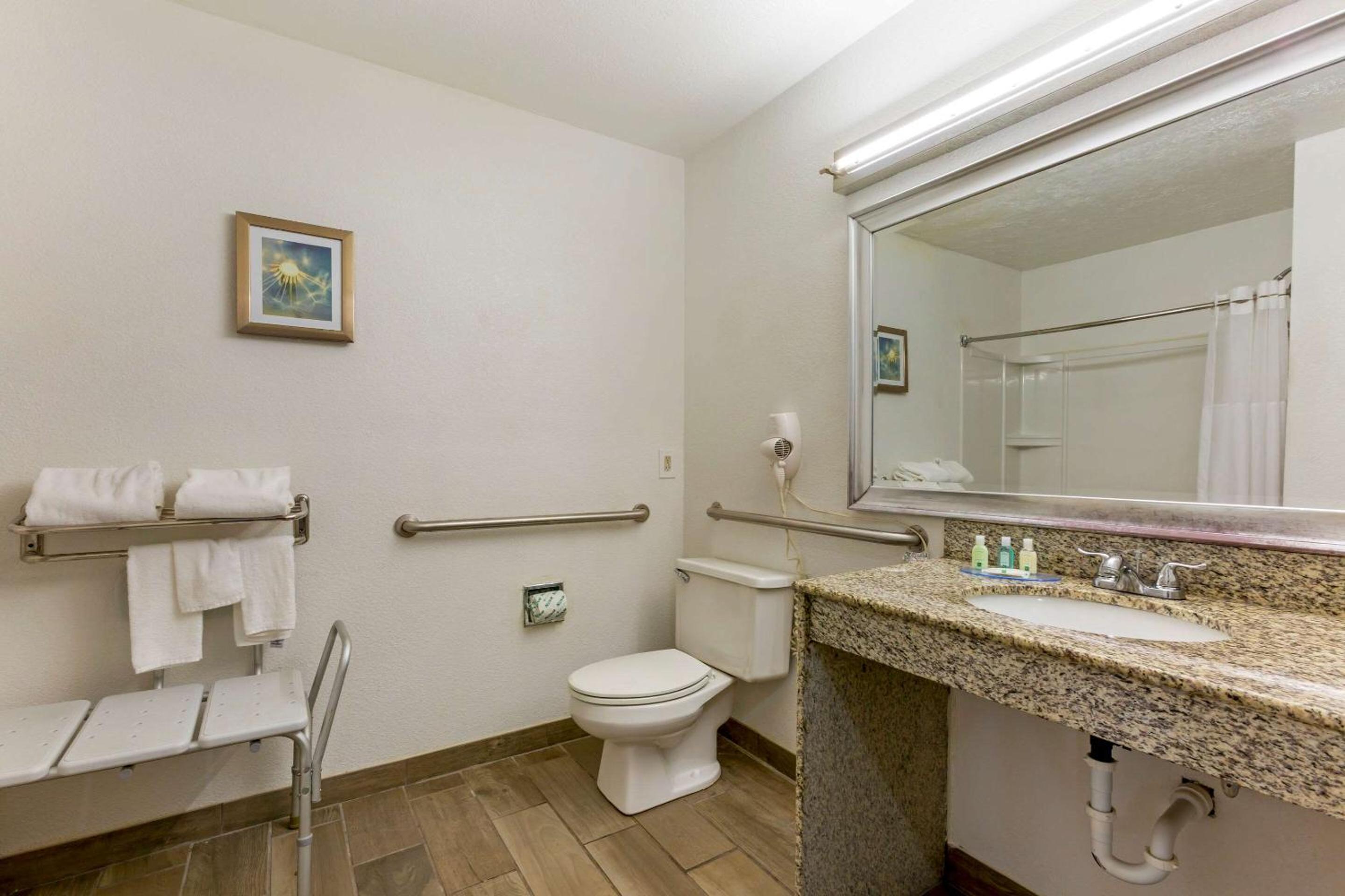 Quality Inn Alexis Rd, 사진 31