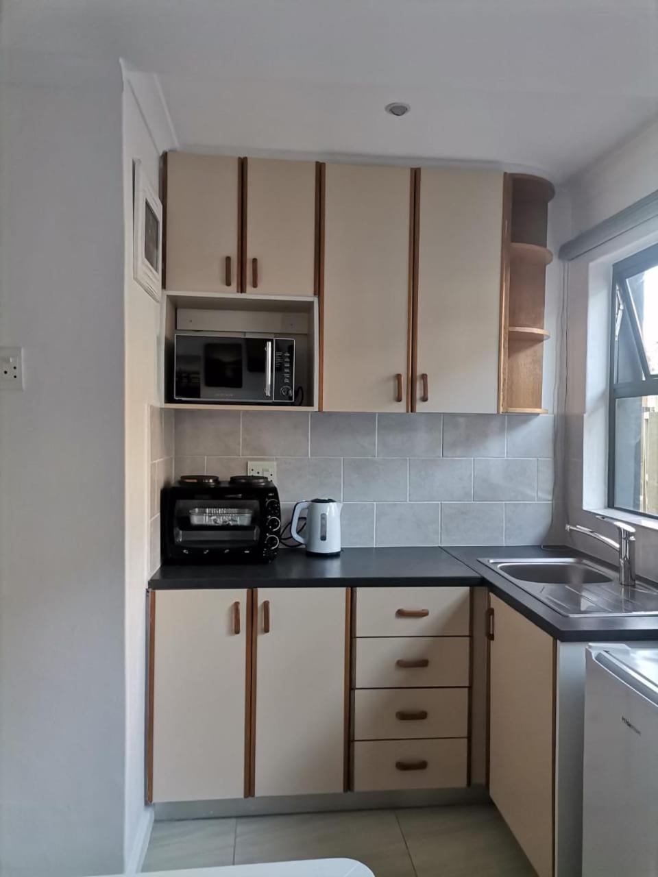 Jangada cottage sun valley fish hoek