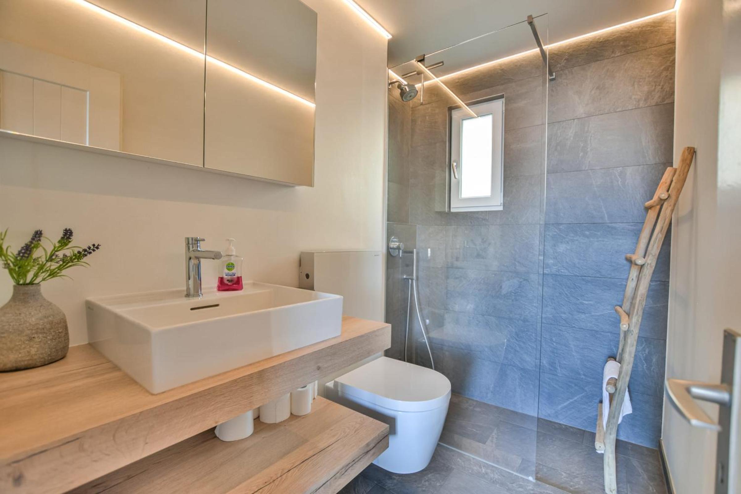 Mitenand Attika view 5