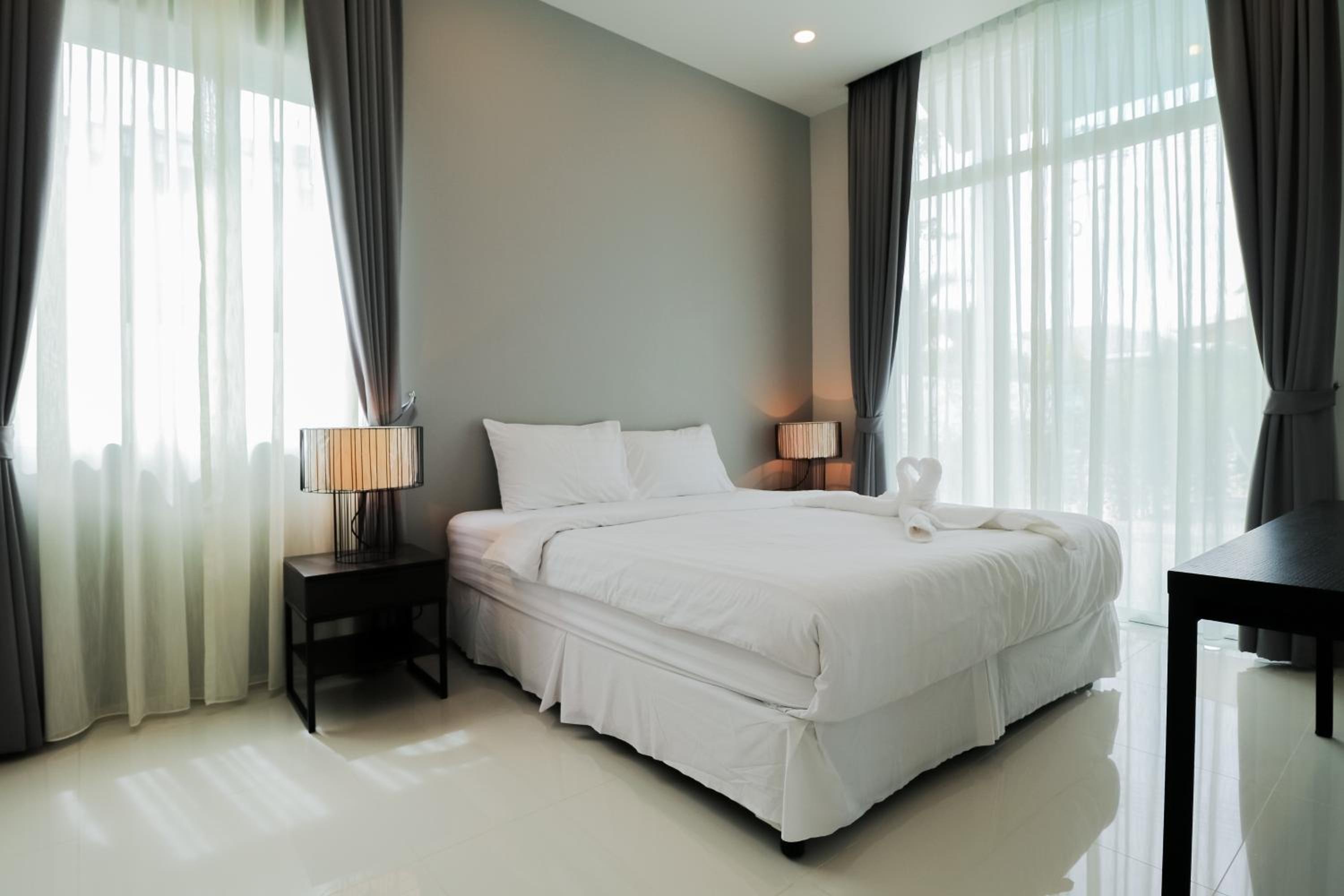 Chaum Haus Pool Villas