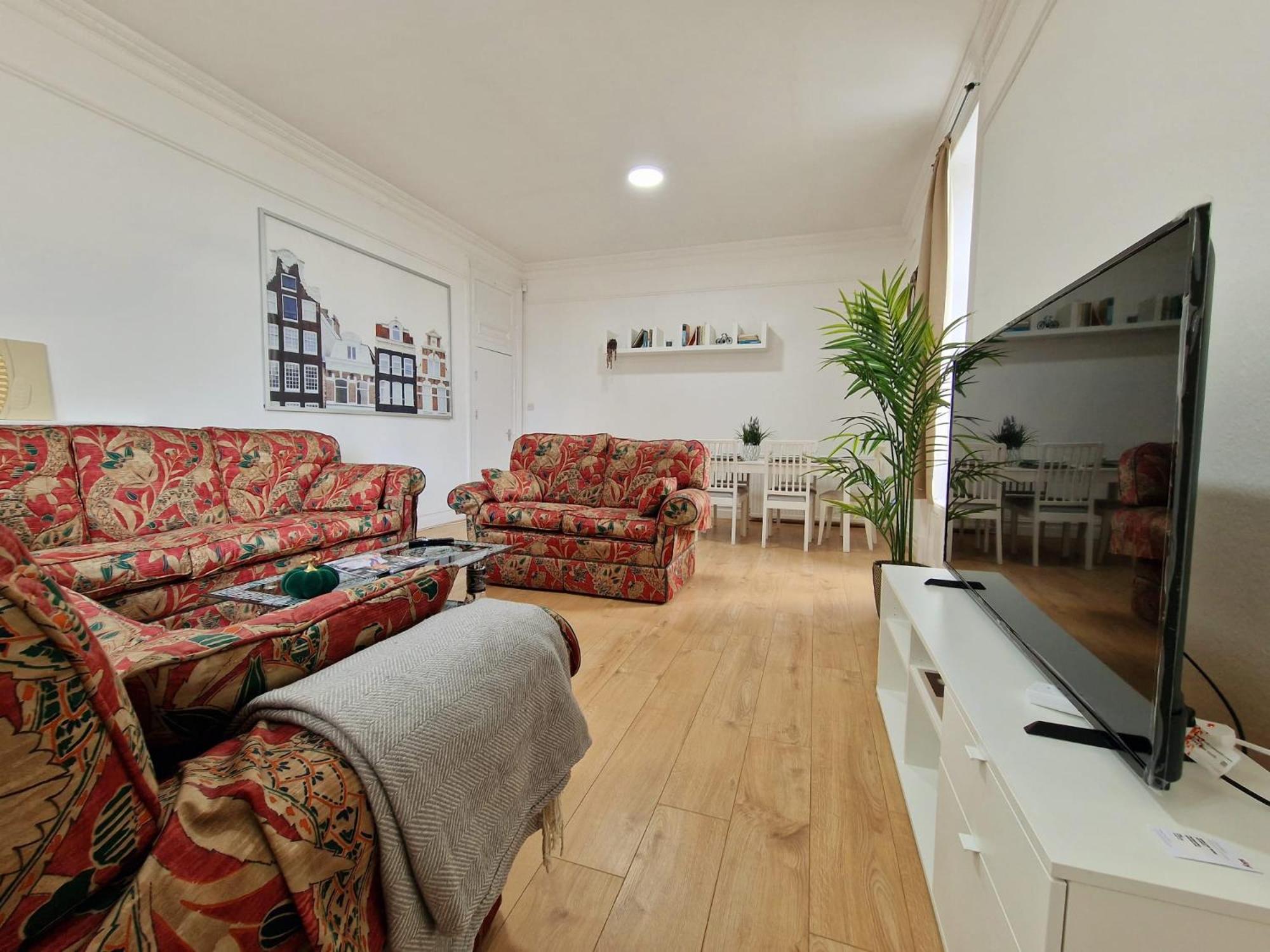 Spacious 4 Bedrooms apartment for 10 near Marble Arch