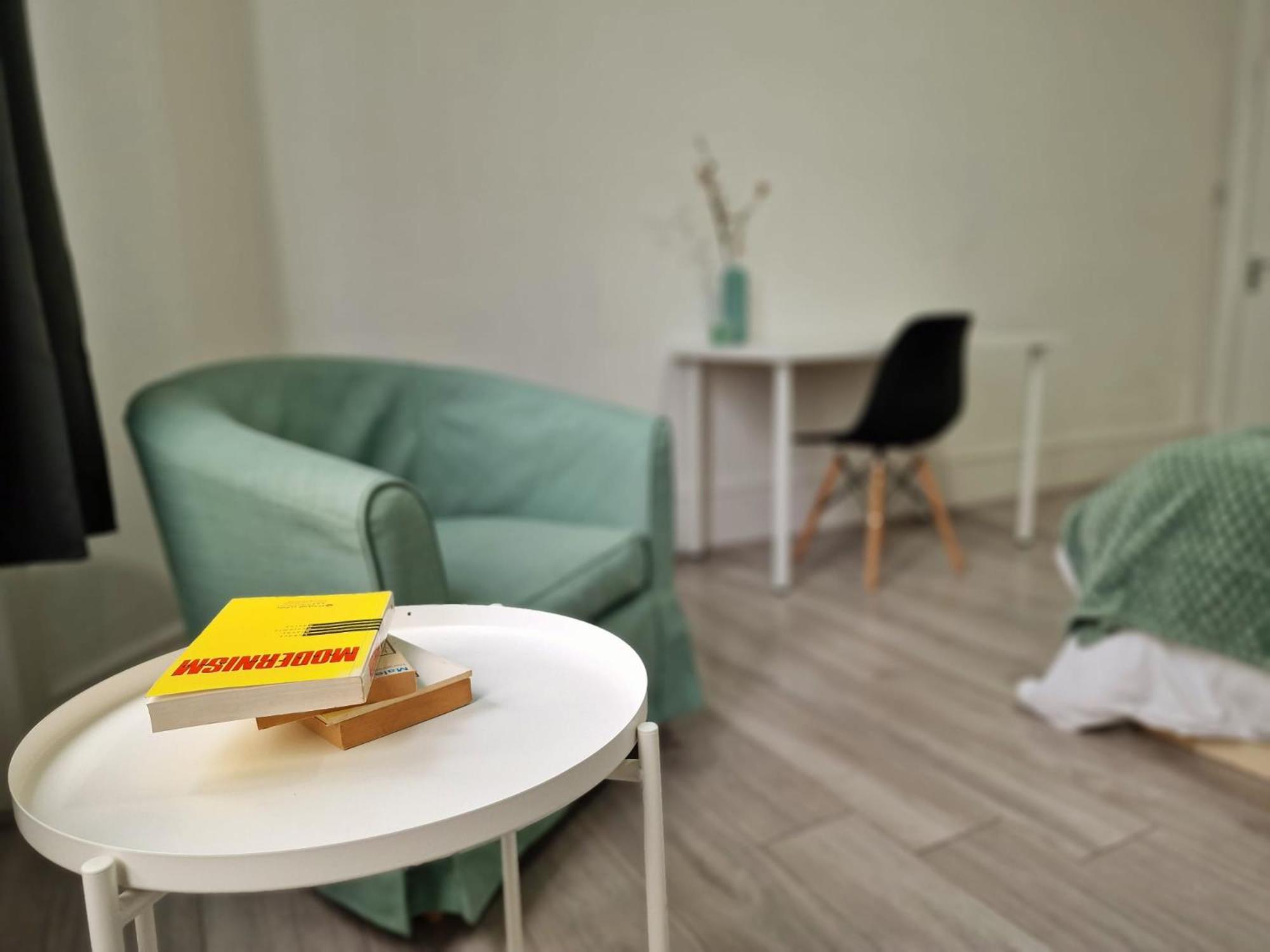 Spacious 4 Bedrooms apartment for 10 near Marble Arch
