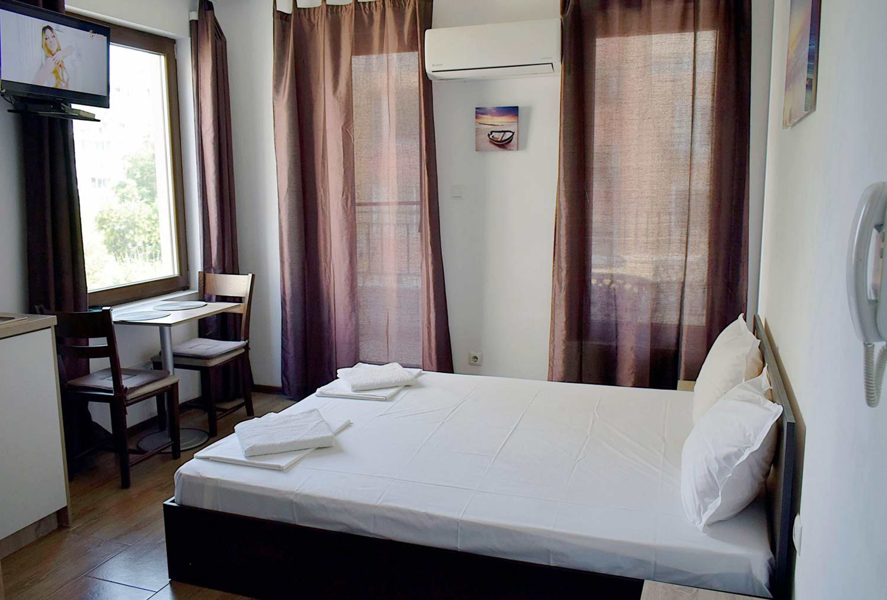 Flora Beach Apartaments