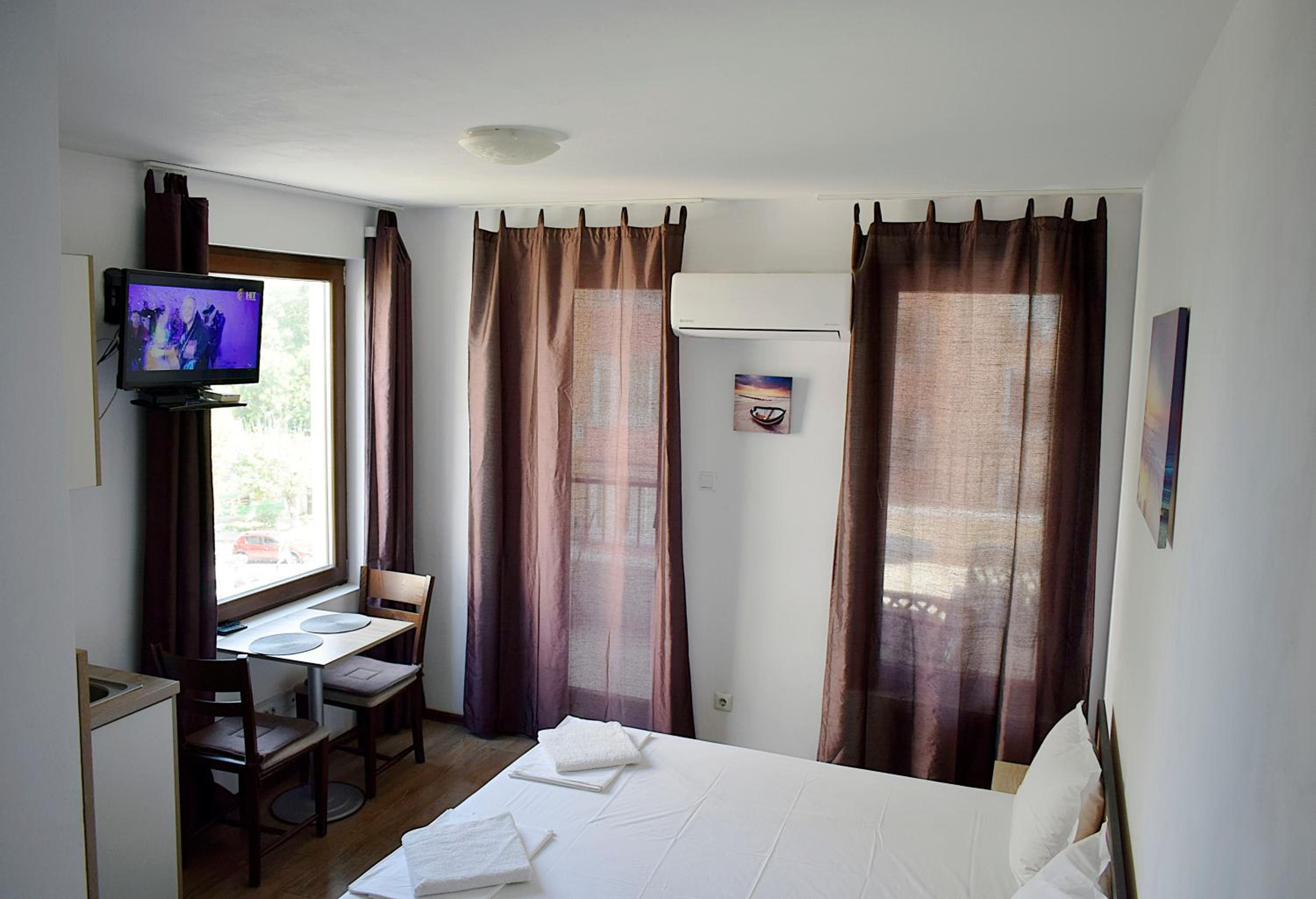 Flora Beach Apartaments