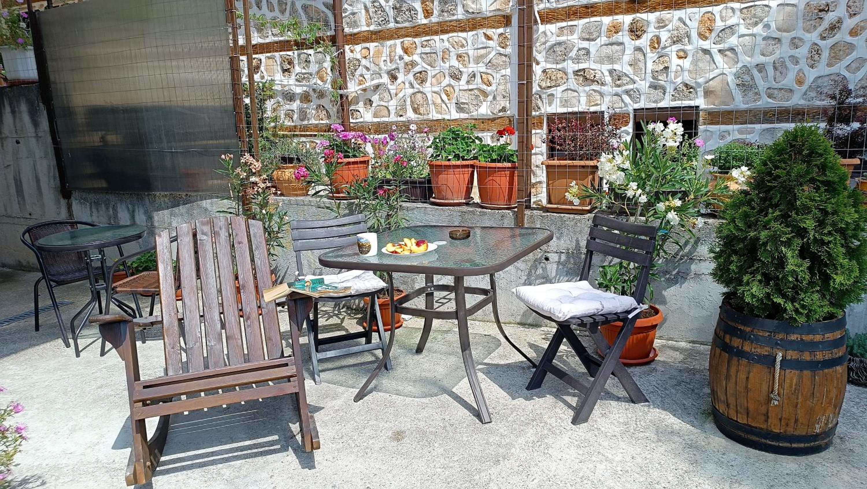 Guesthouse White Margarit