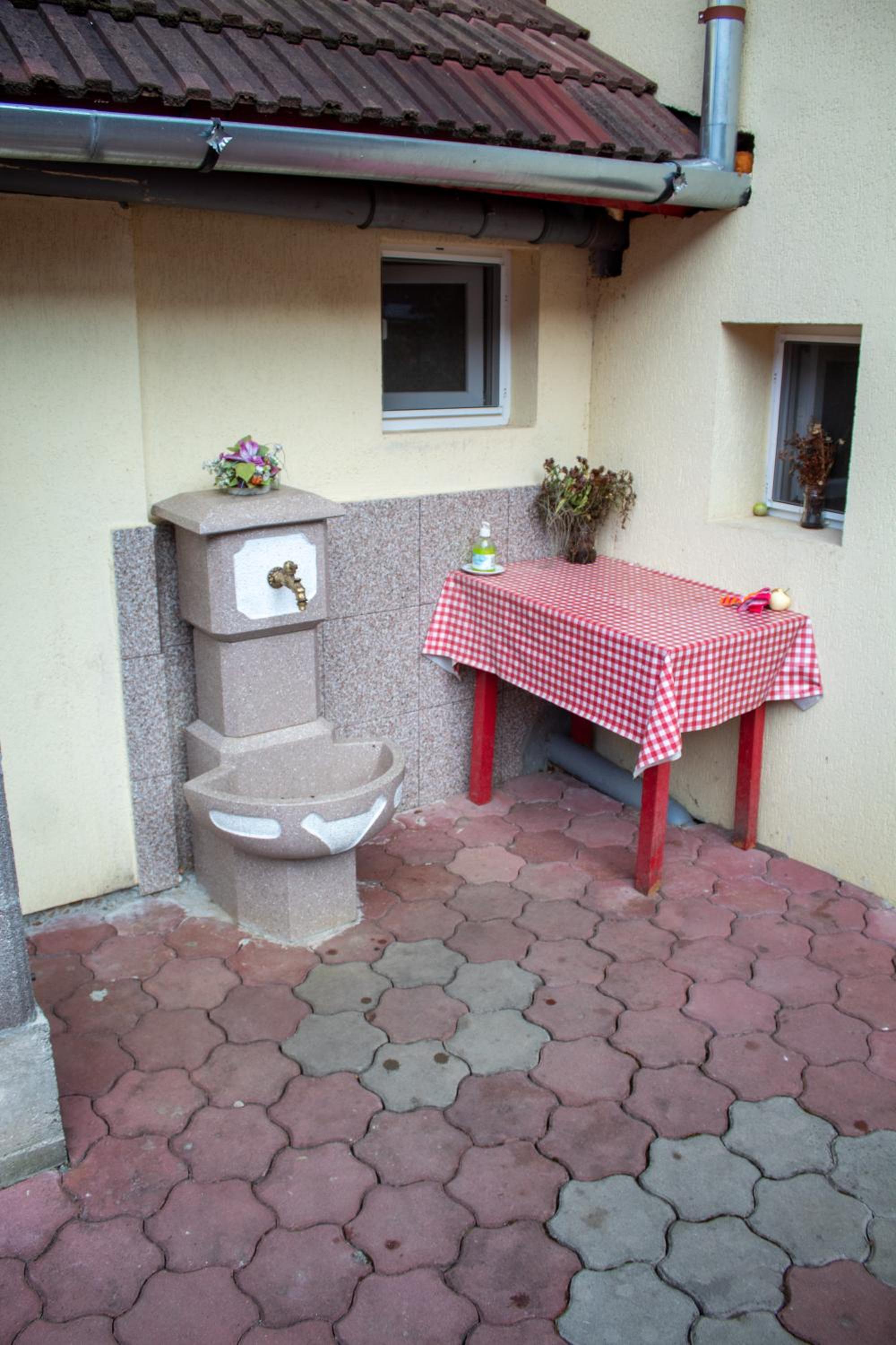 Photo 38