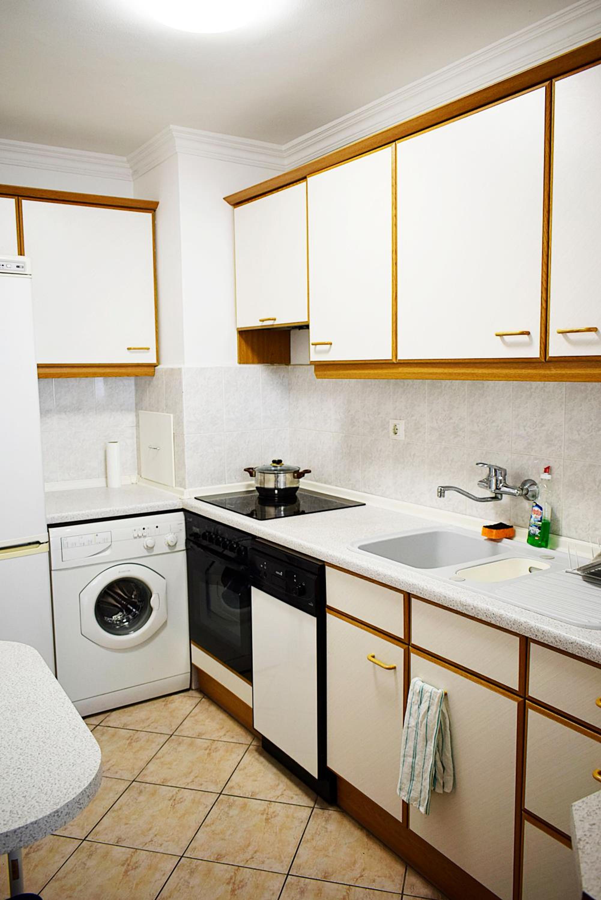 Flora Beach Apartaments