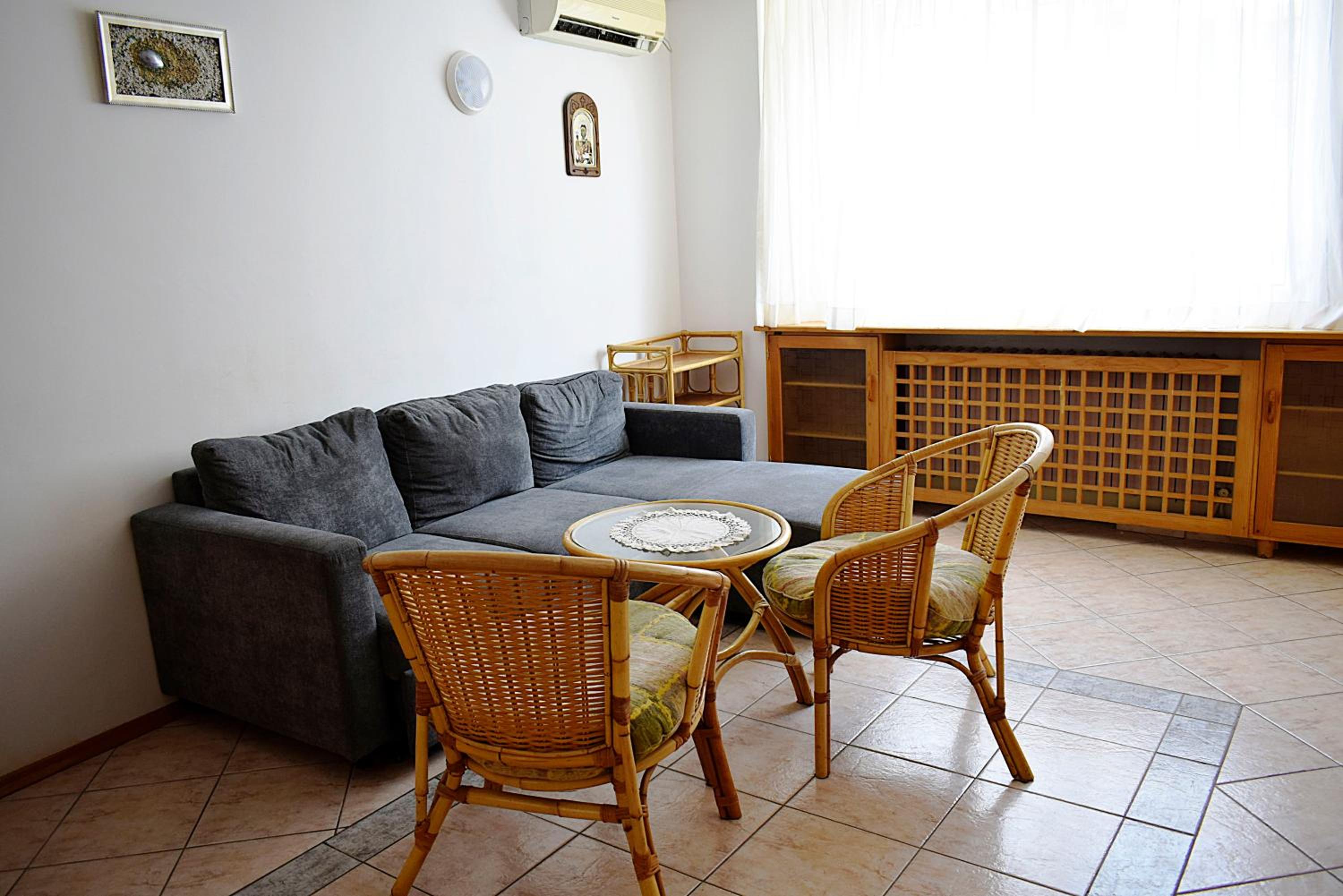 Flora Beach Apartaments
