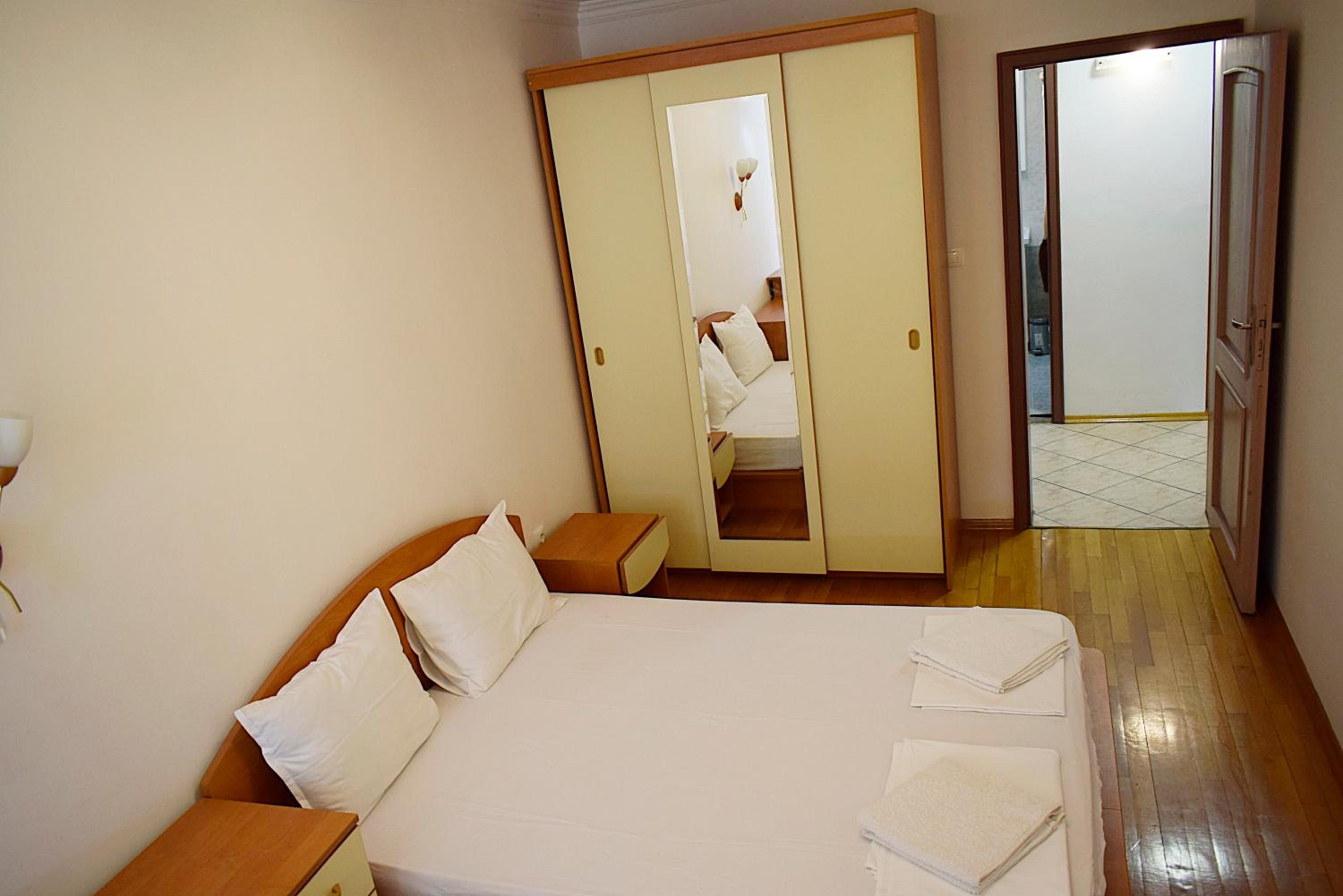 Flora Beach Apartaments