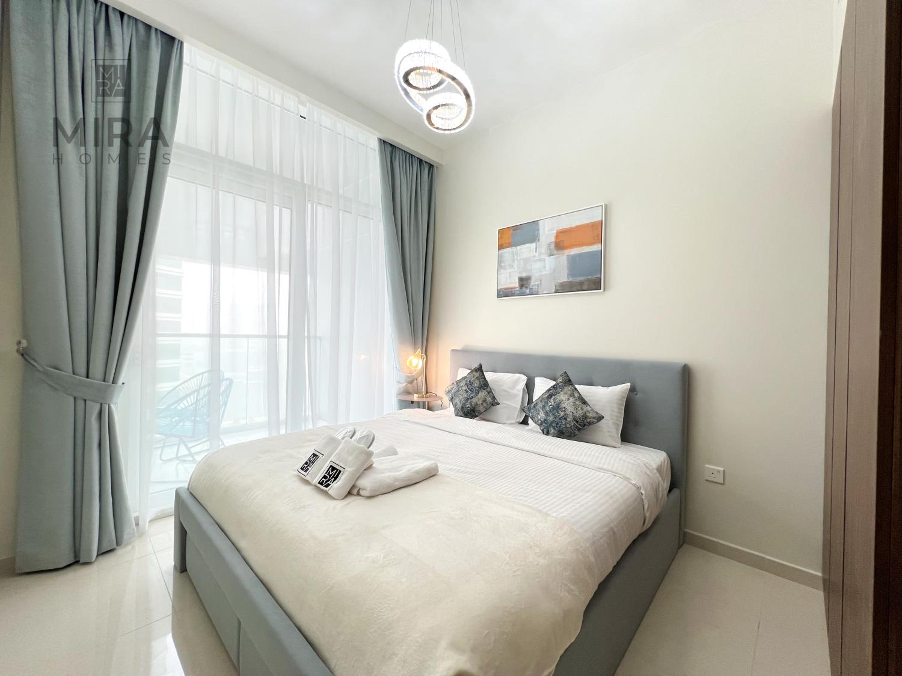 Mira Holiday Homes - Newly furnished 1 bedroom in Business Bay