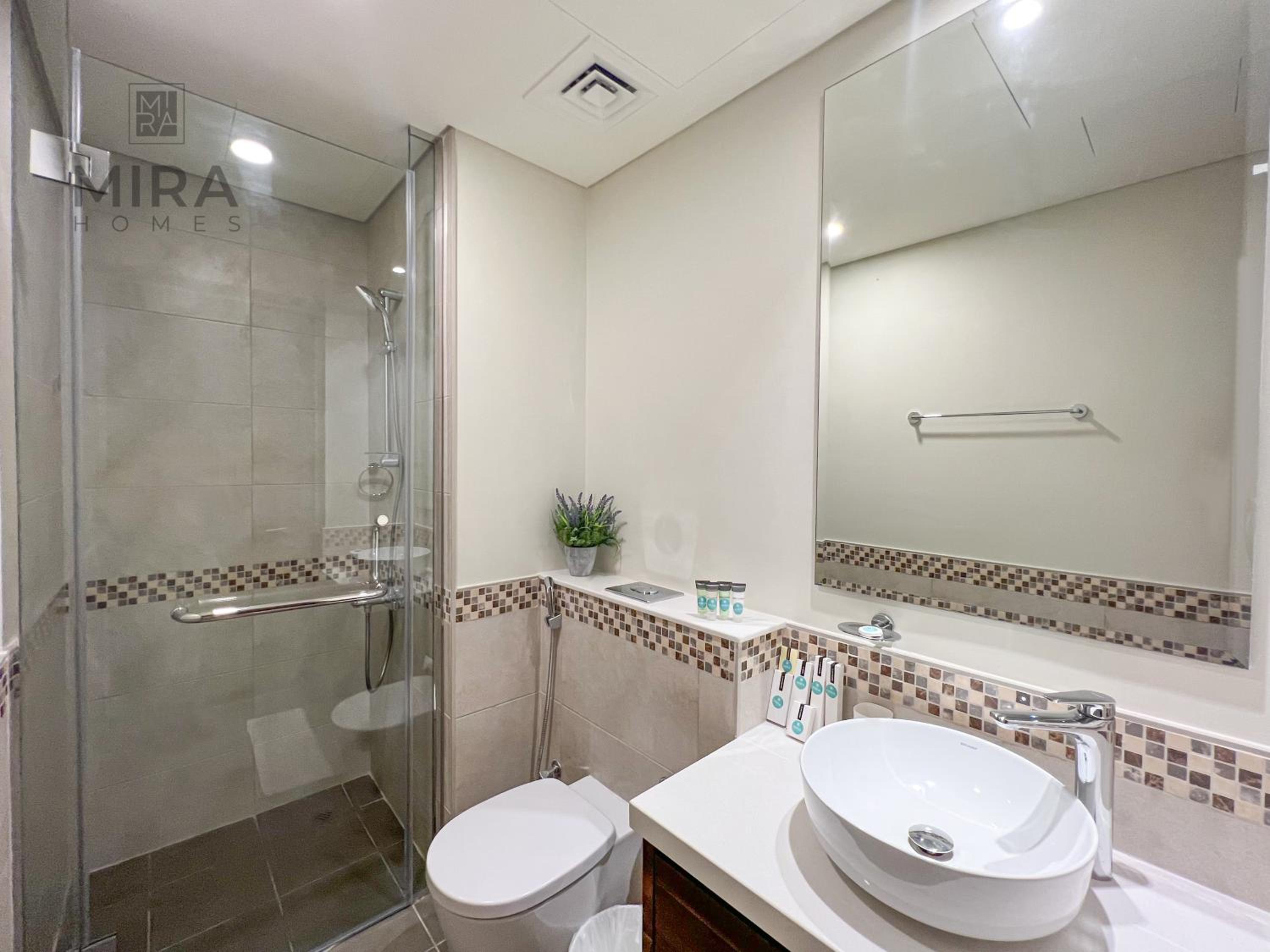 Mira Holiday Homes - Newly furnished 1 bedroom in Business Bay