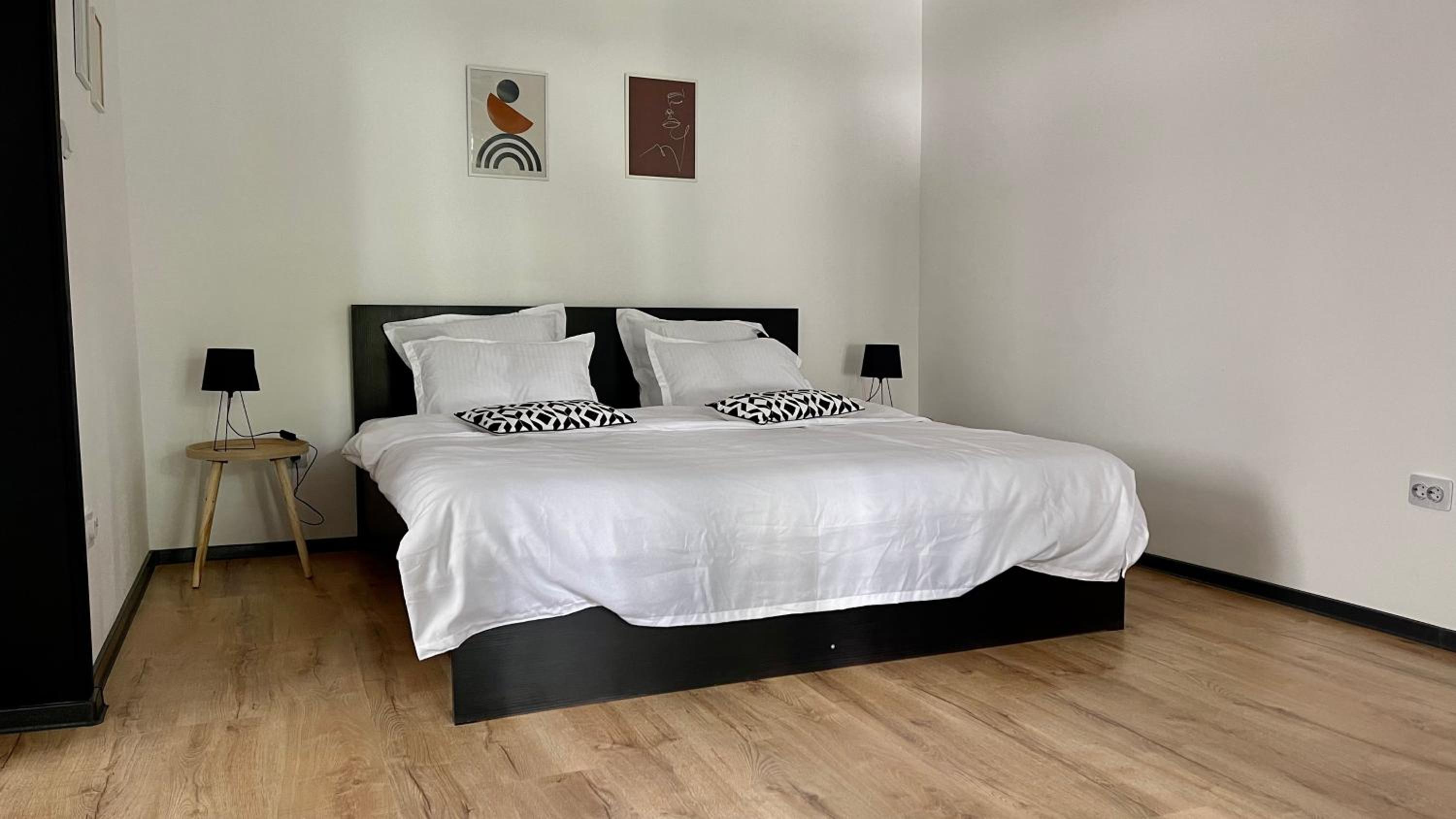 Nordic Villa Brasov - With Private Yard, BBQ & Free Parking, 4 km from City Center view 4