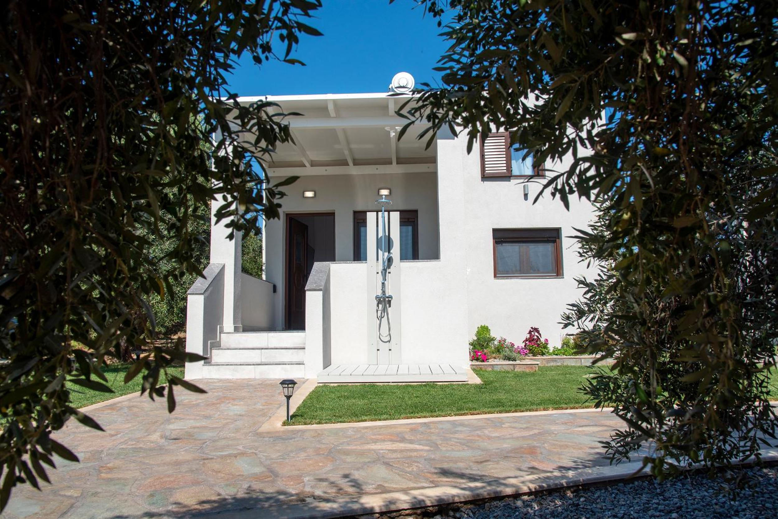 Emmy Villa