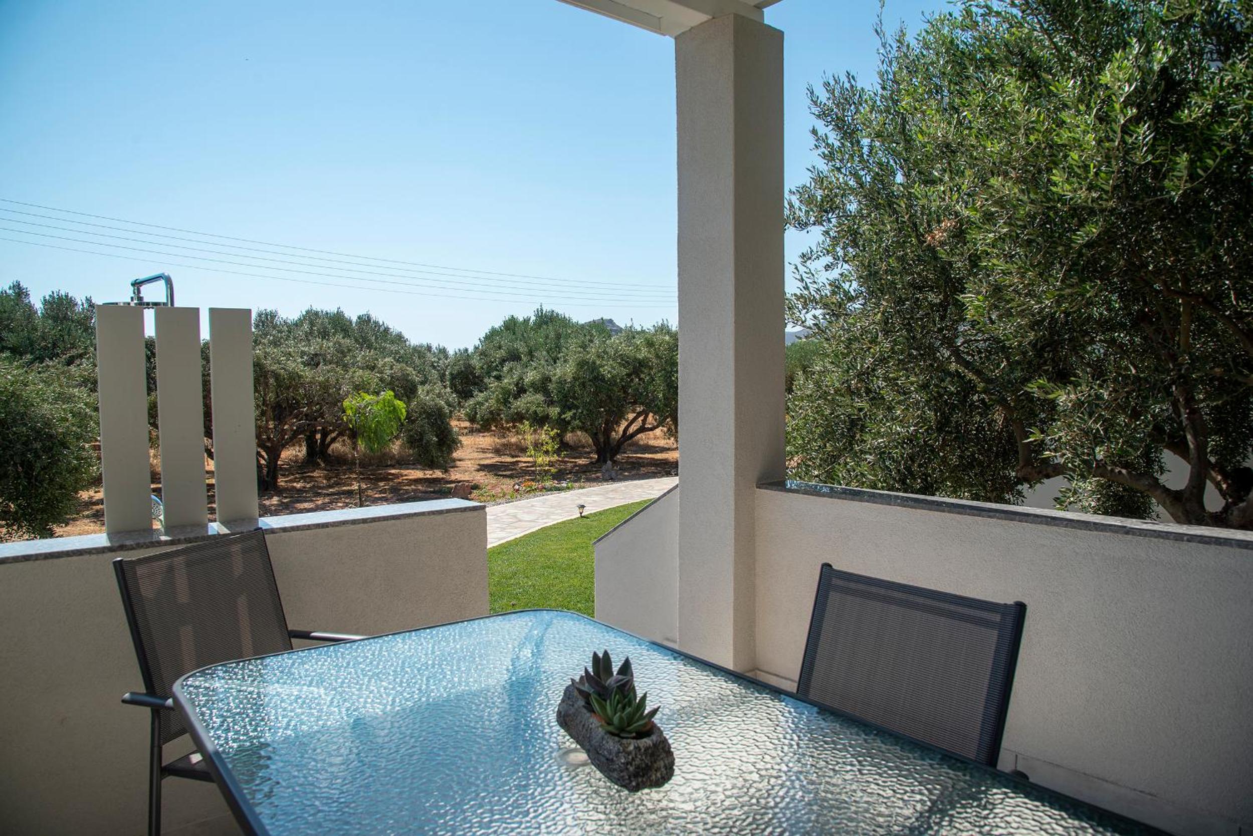 Emmy Villa
