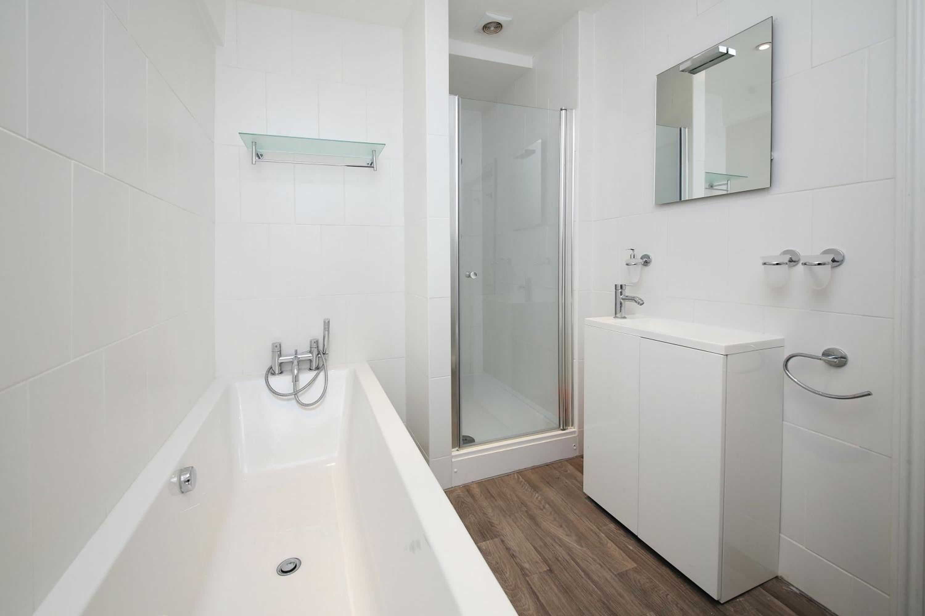 Paddington/Lancaster Gate Luxury Apartment by Hyde Park