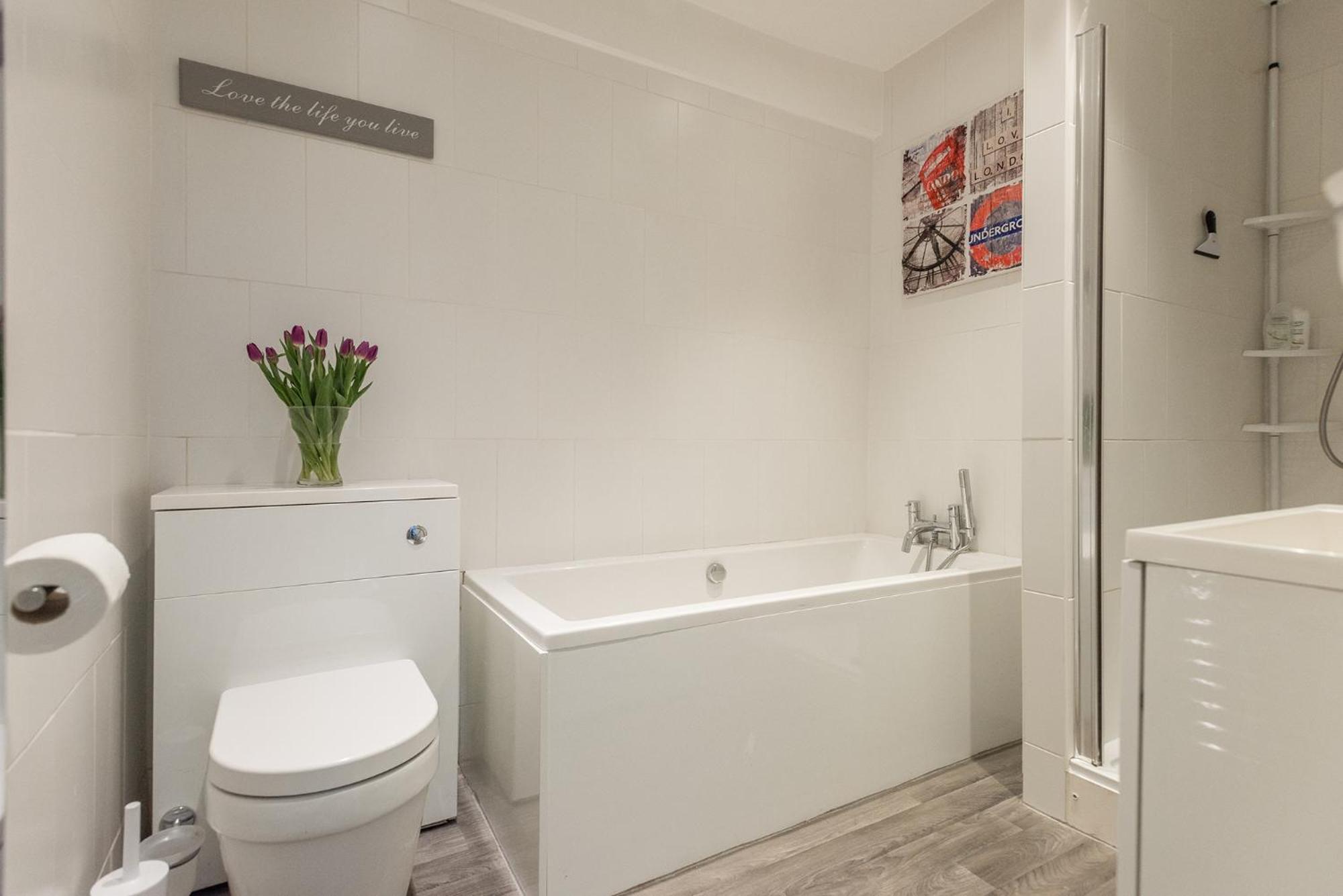 Paddington/Lancaster Gate Luxury Apartment by Hyde Park