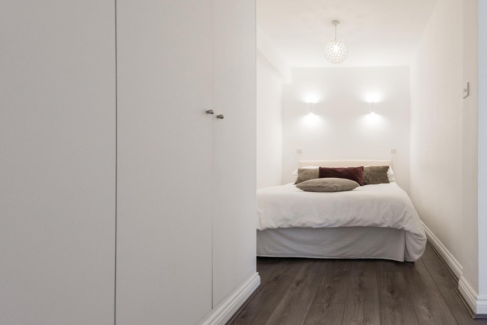 Paddington/Lancaster Gate Luxury Apartment by Hyde Park