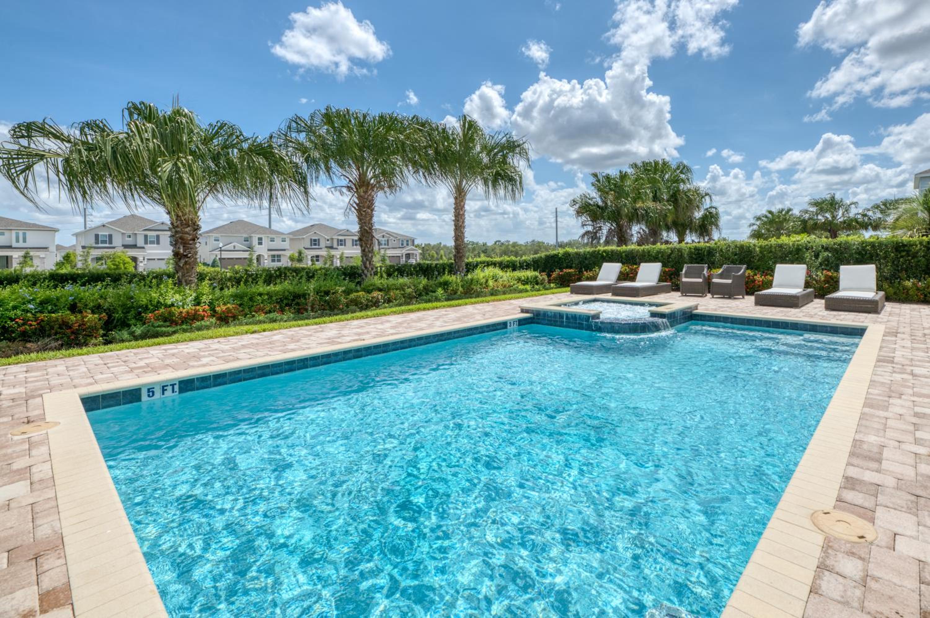 Encore Resort and Water Park at Reunion by Rentyl