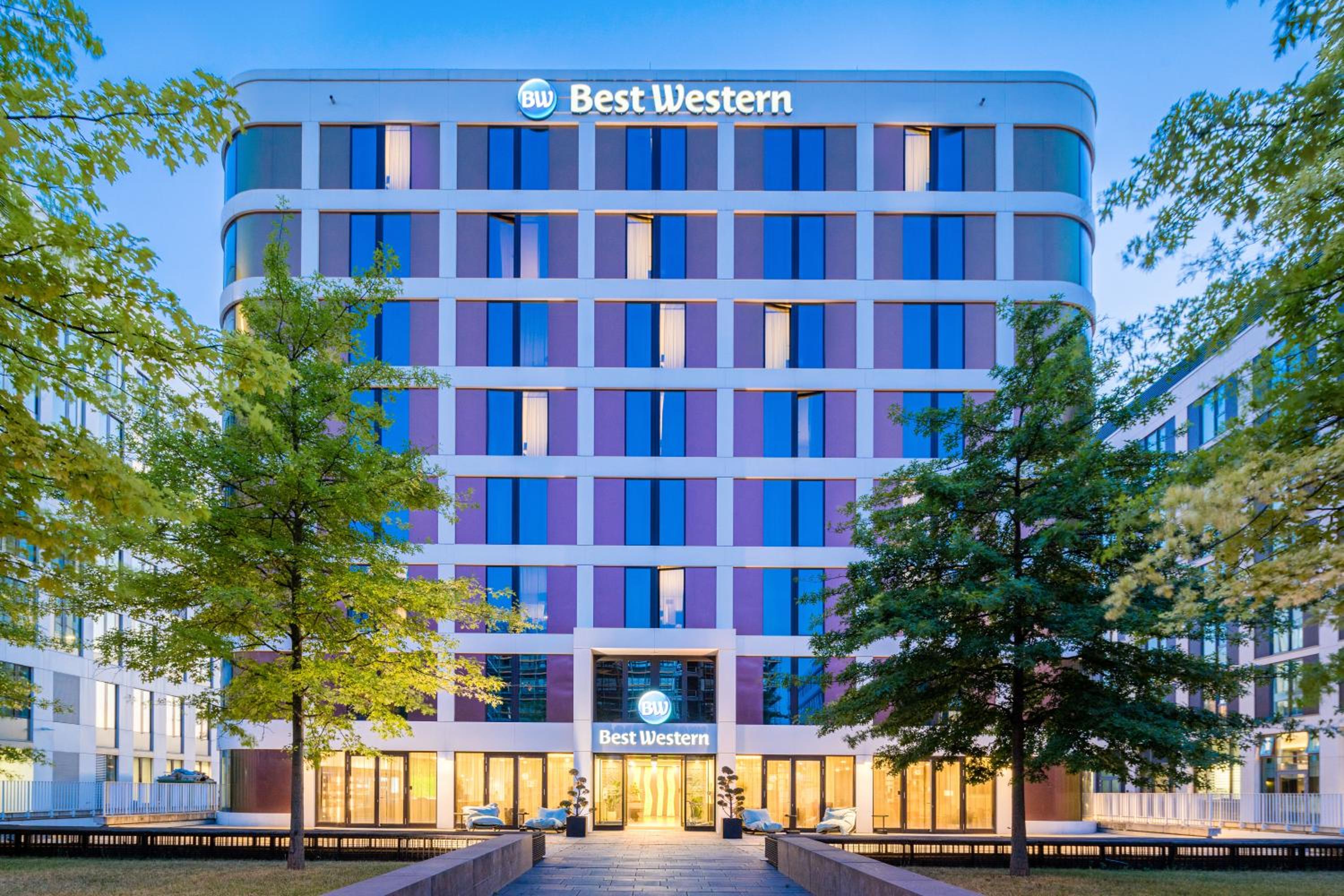Hotel Best Western Hotel Airport Frankfurt - Image 1
