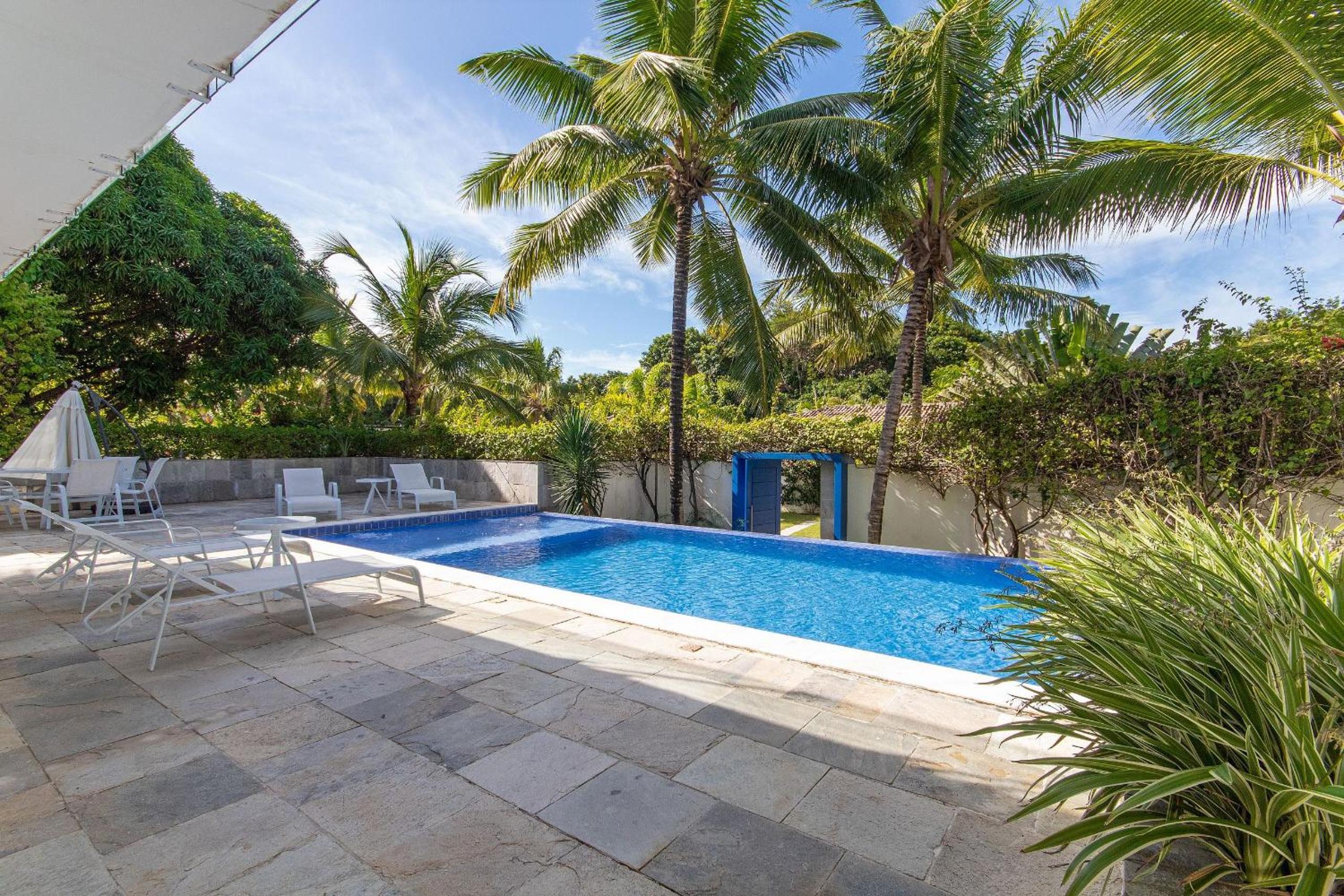 Tree House with Private Pool By Carpediem