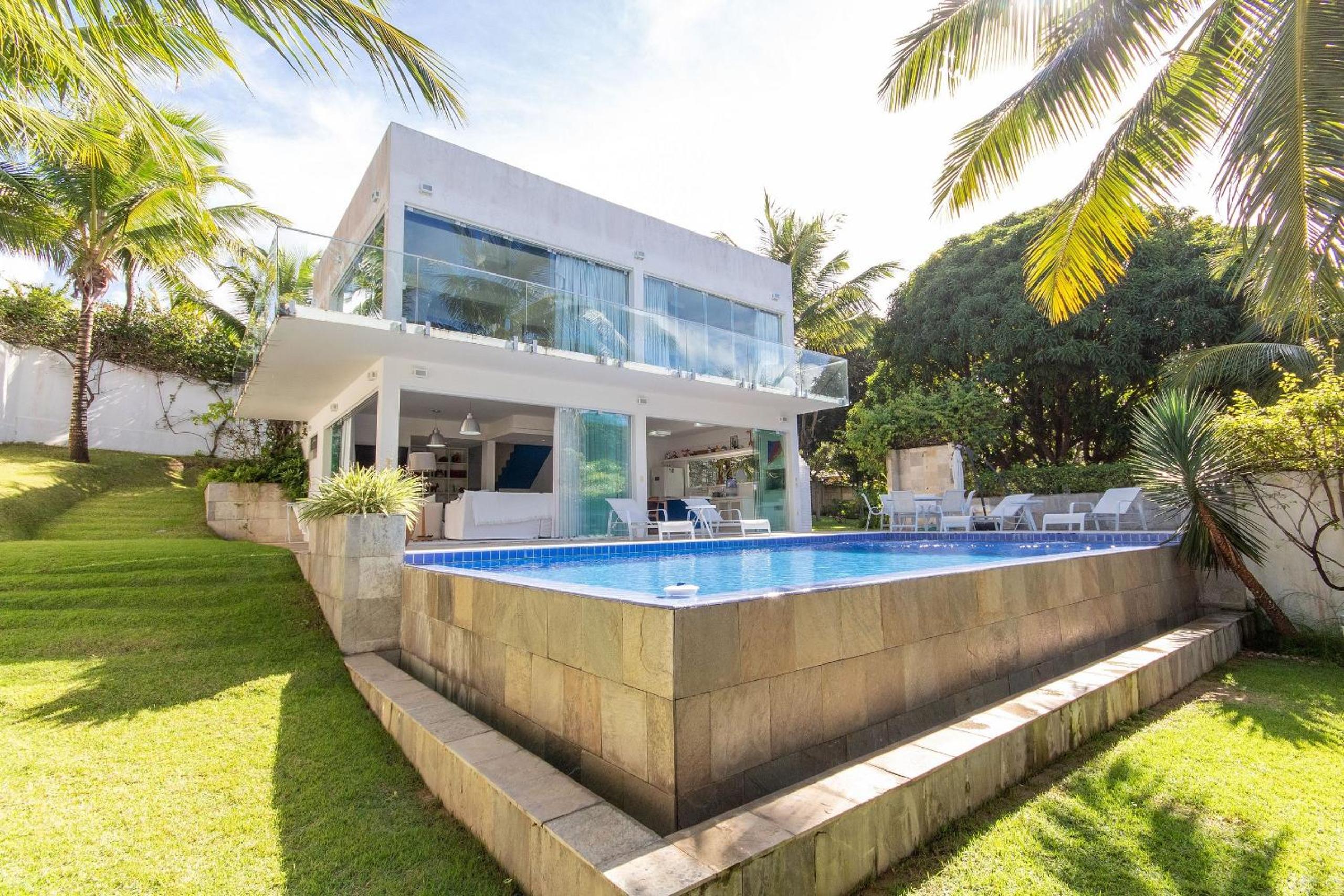 Tree House with Private Pool By Carpediem