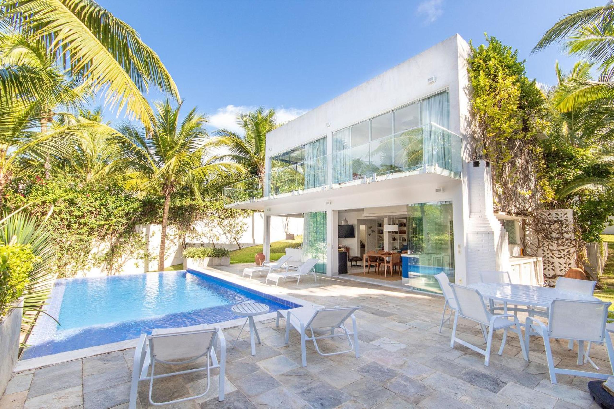 Tree House with Private Pool By Carpediem