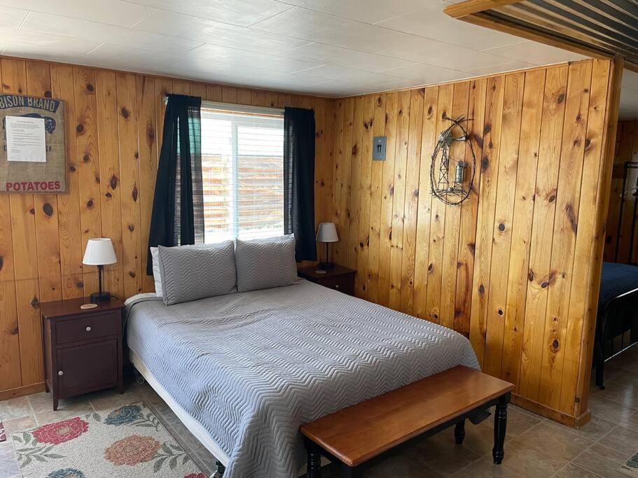 Cozy cabin #6 at Aspen Ridge Cabins view 5