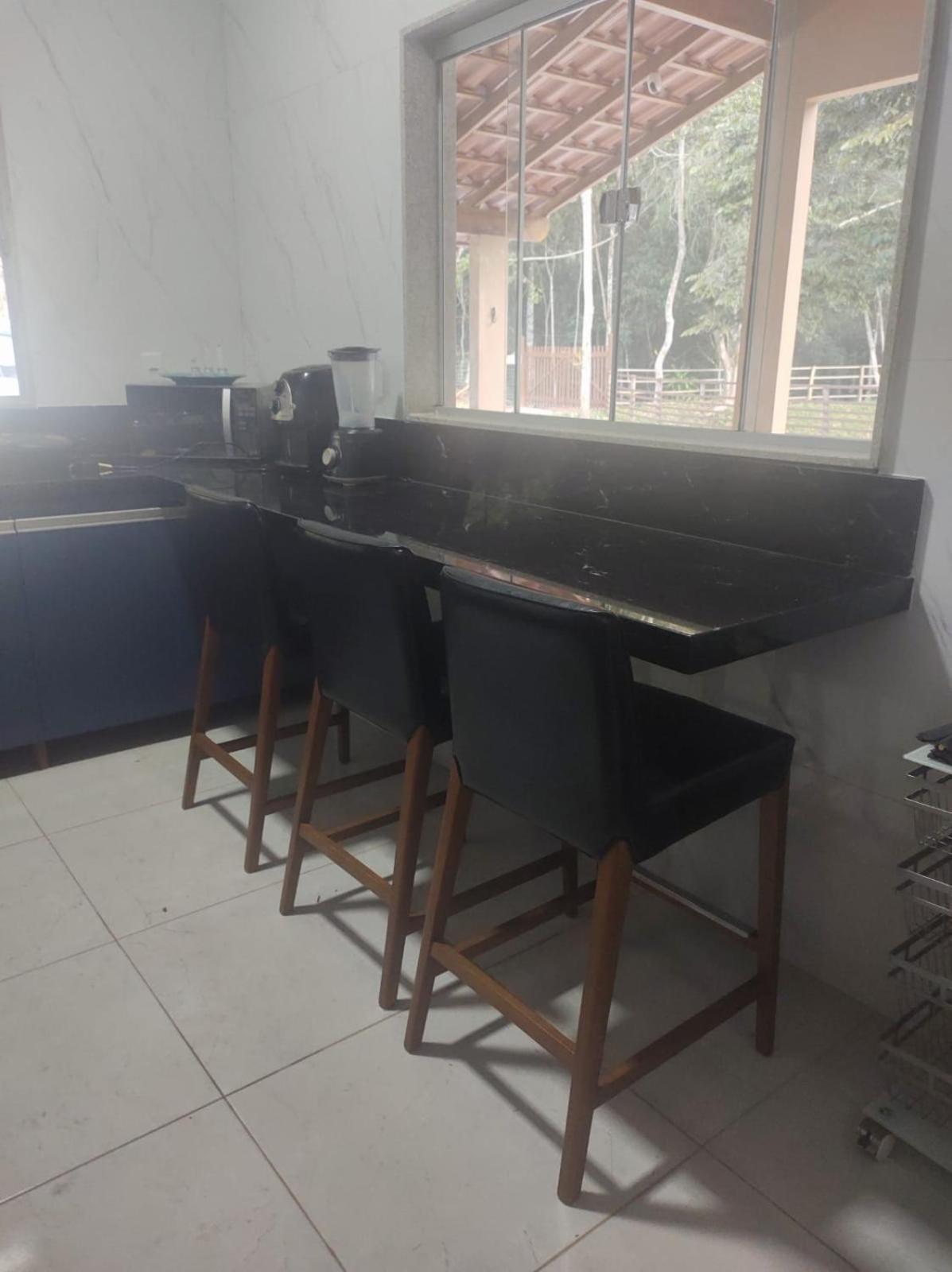 CASA DE CAMPO Banheira, Lareira e Cachoeira