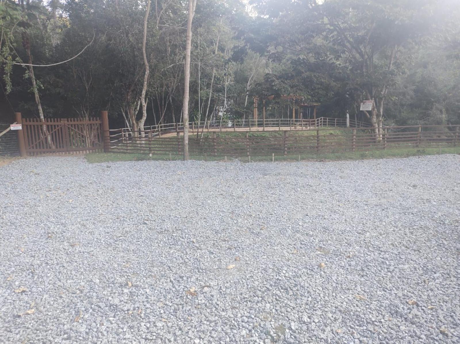 CASA DE CAMPO Banheira, Lareira e Cachoeira