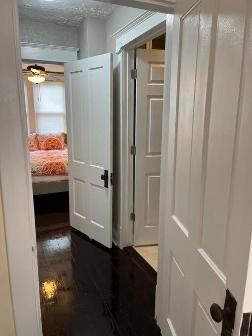 Ridgeway 2 Bedroom House near Xavier Downtown