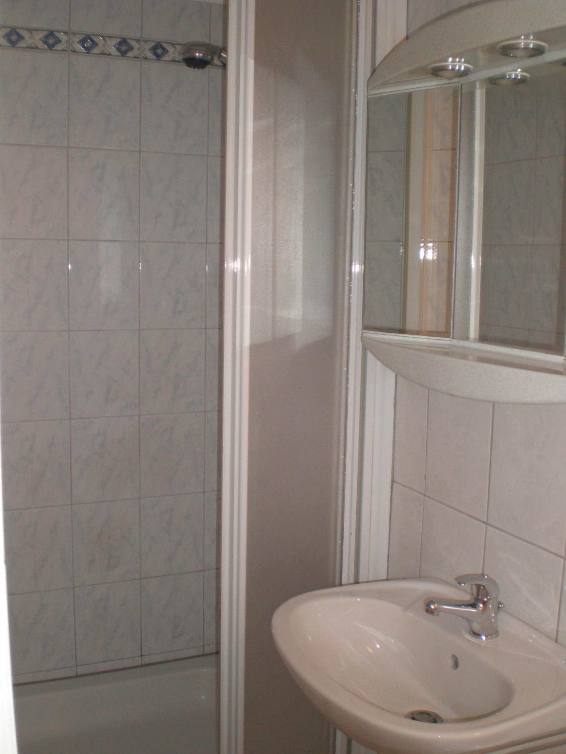 Photo 42