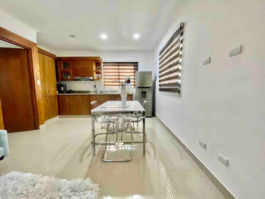 Romantico,moderno , self check-in-24/7-wifi-Tv 4K view 2