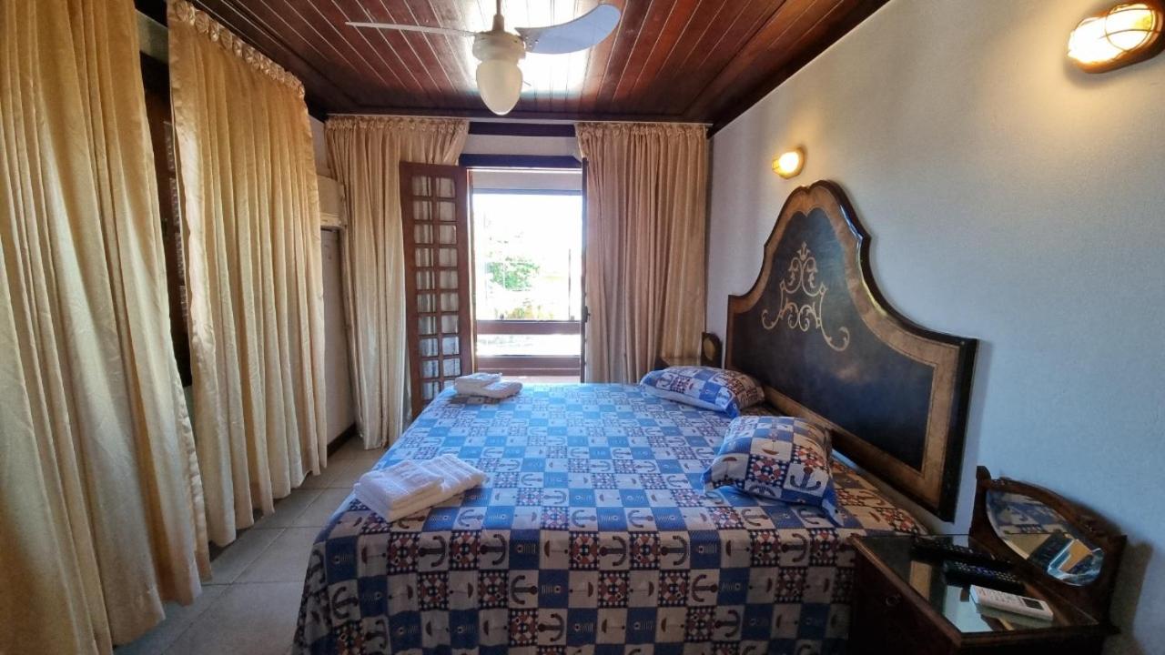 Casa 10 suítes, até 64 pessoas, Praia Ferradura