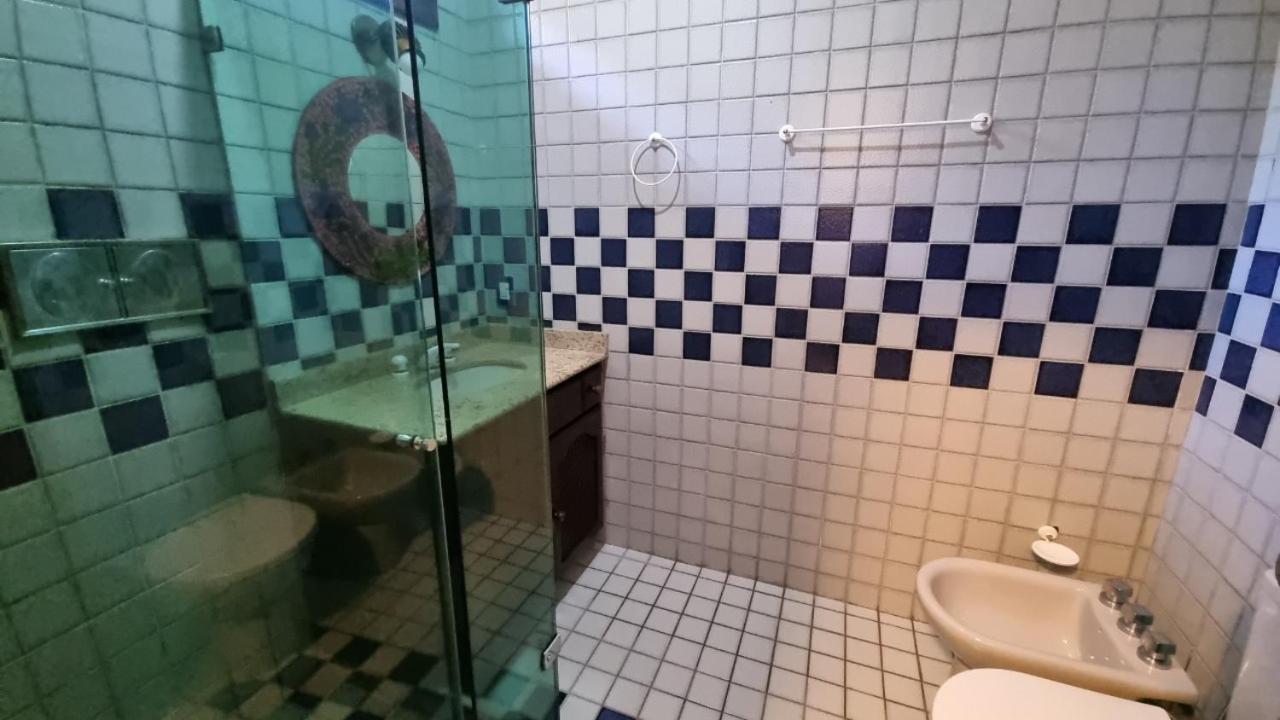 Casa 10 suítes, até 64 pessoas, Praia Ferradura