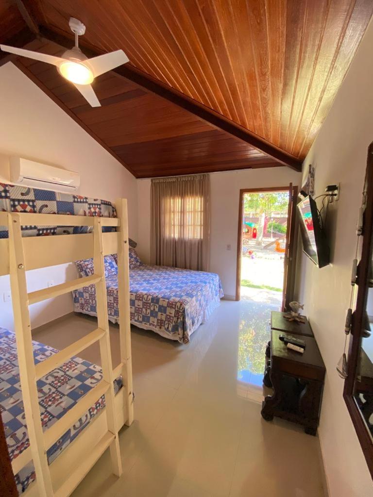 Casa 10 suítes, até 64 pessoas, Praia Ferradura