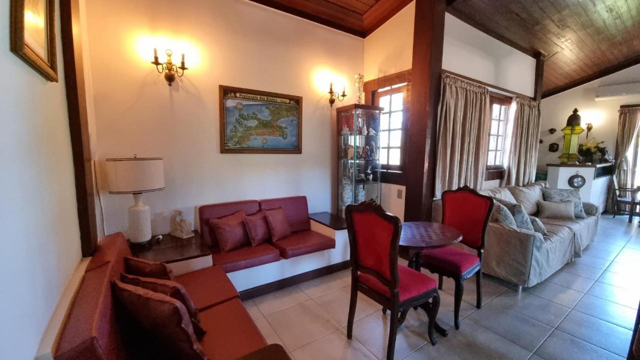 Casa 10 suítes, até 64 pessoas, Praia Ferradura
