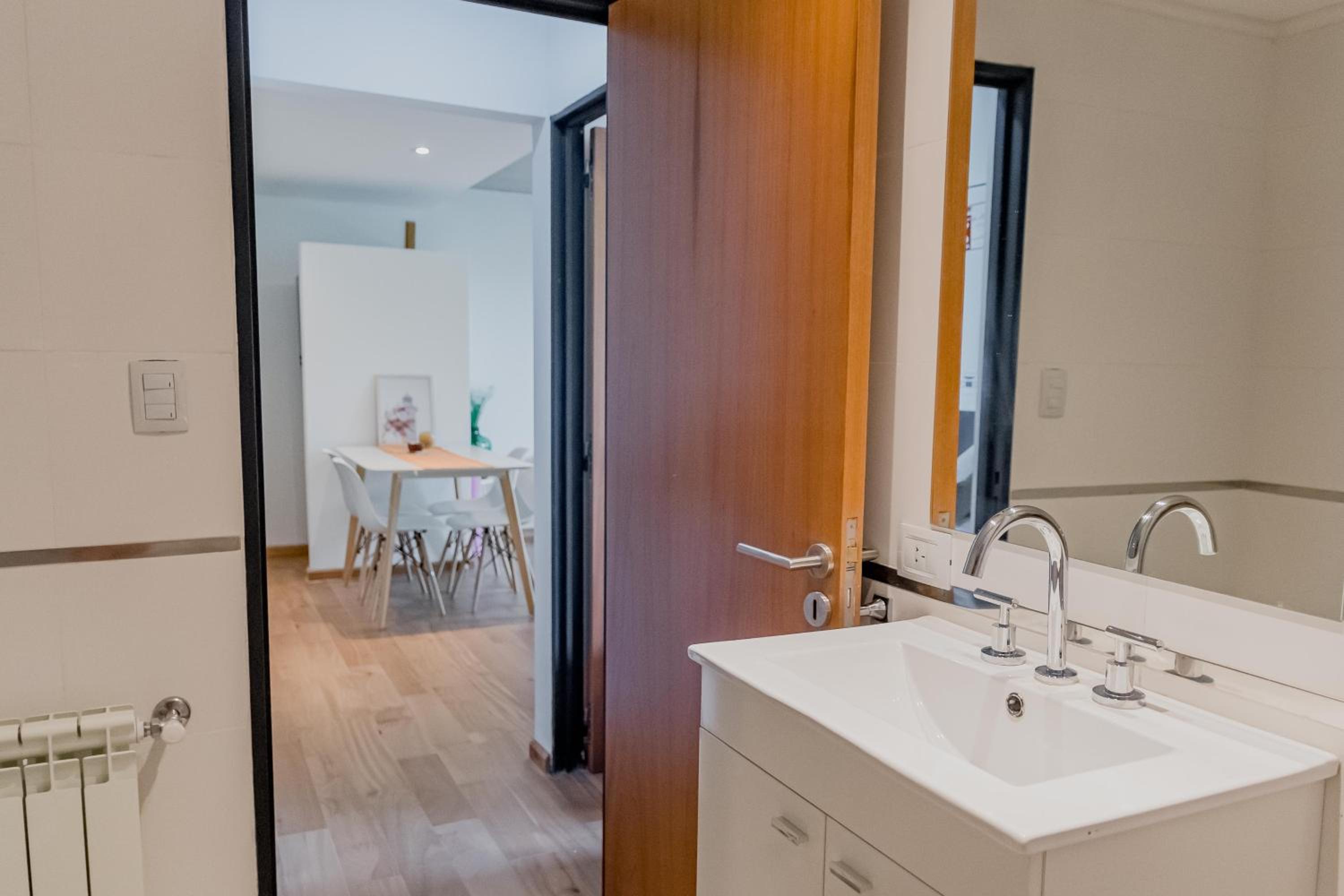 Depto Genova, Zona Norte, cochera con Reserva previa
