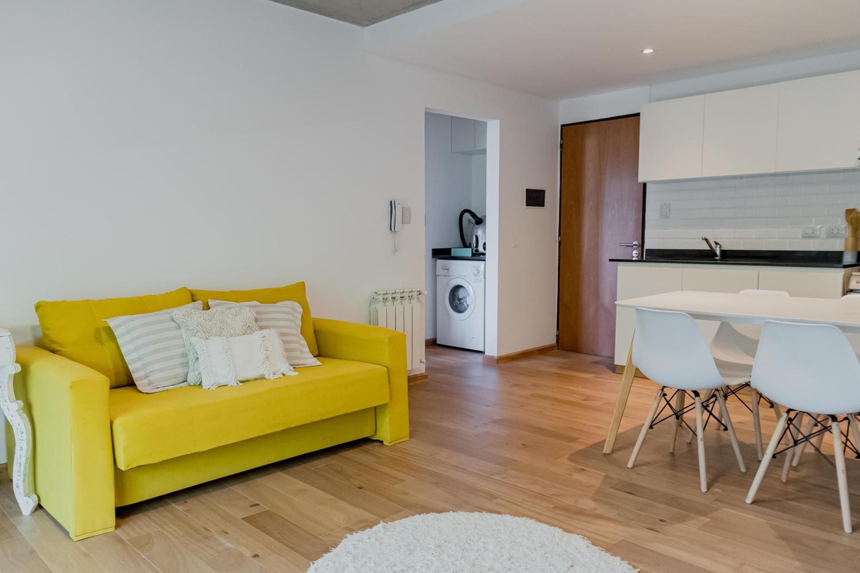 Depto Genova, Zona Norte, cochera con Reserva previa