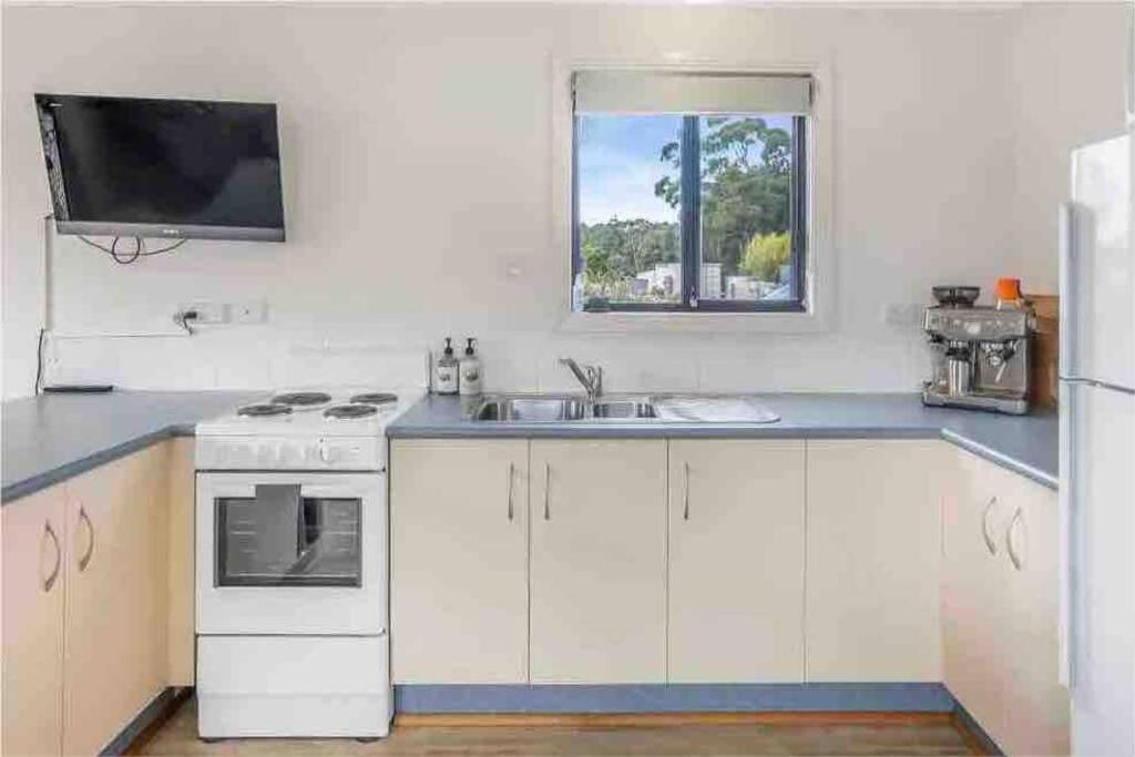 Beach Cottage - Port Arthur